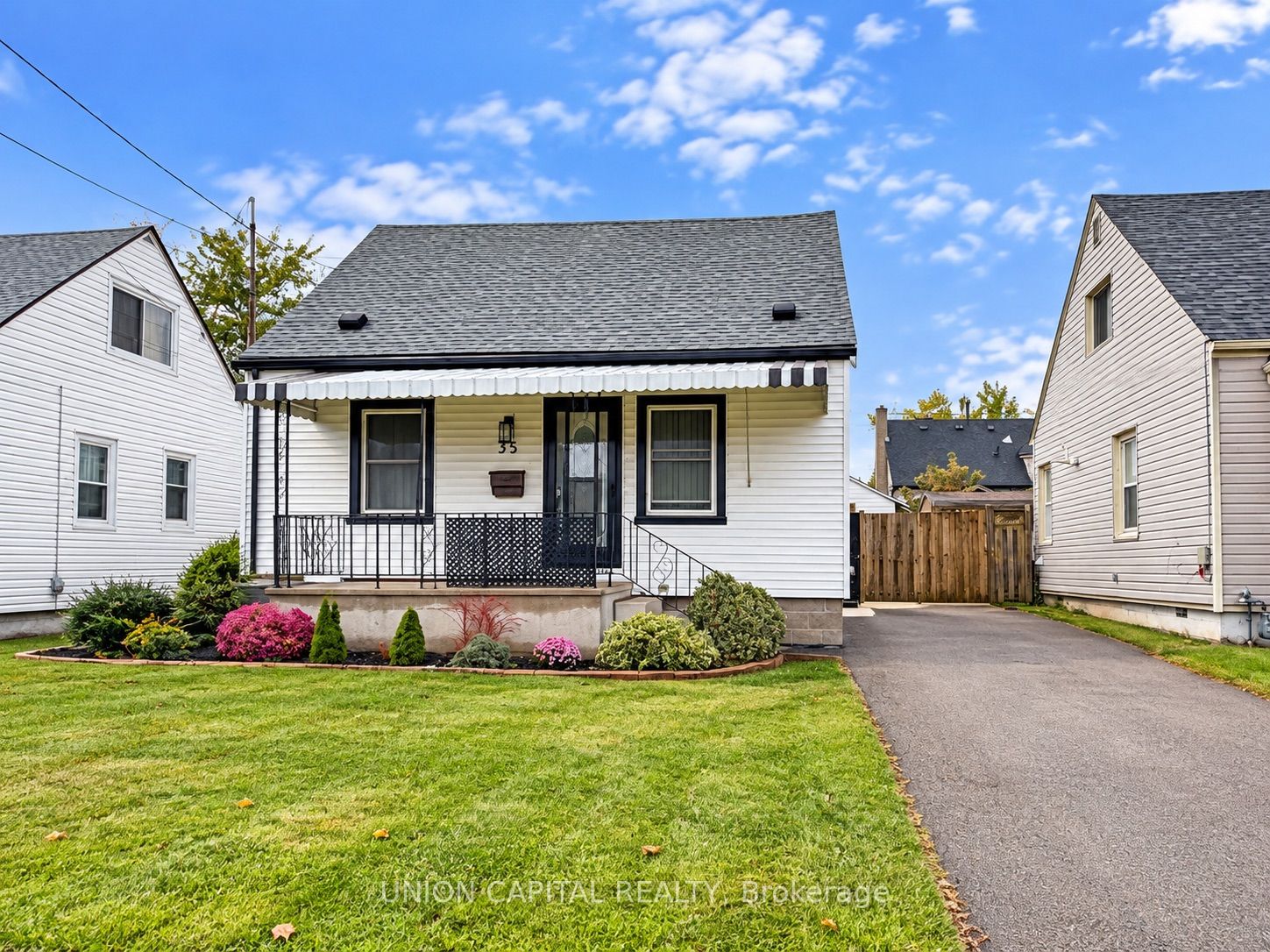 35 Normanhurst Avenue Property Photo 1