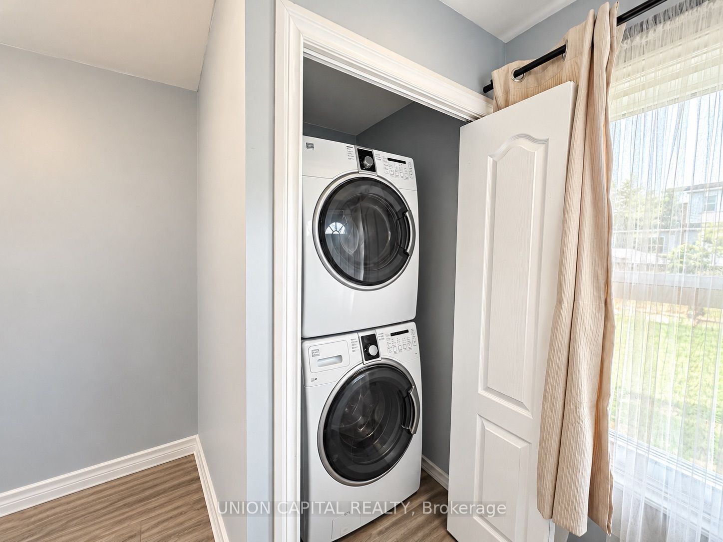 35 Normanhurst Avenue Property Photo 5