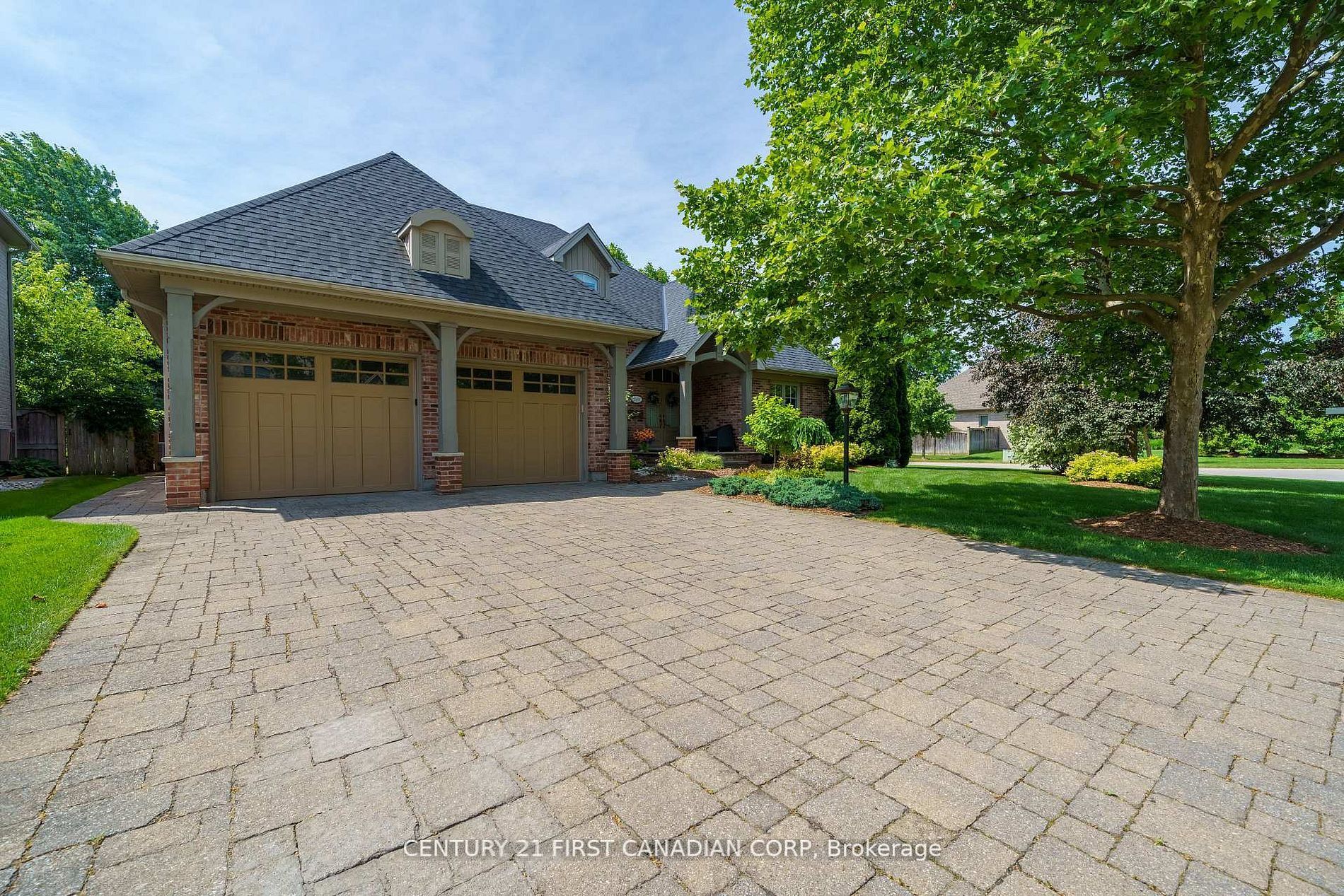 2091 Valleyrun Boulevard Property Photo 1