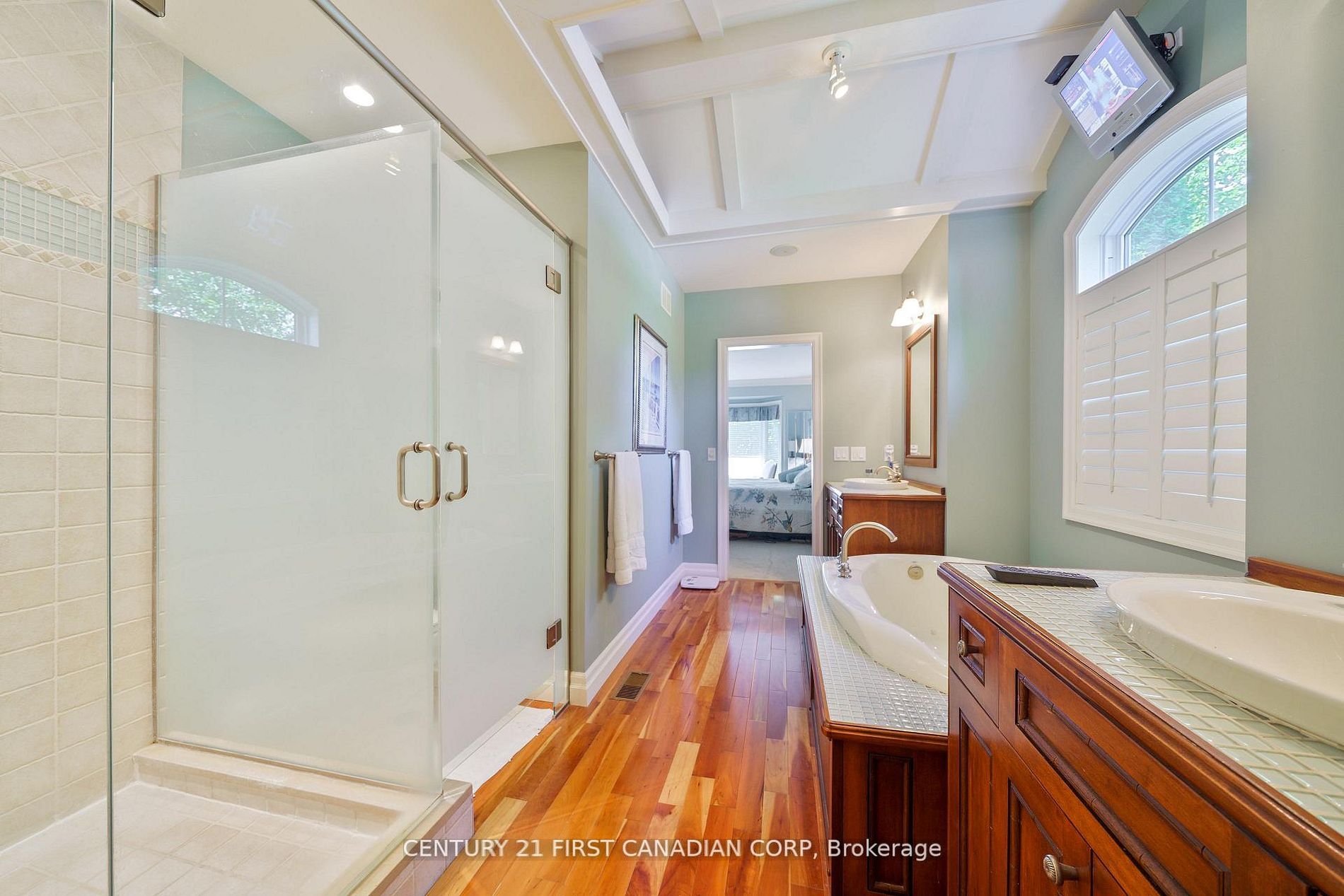 2091 Valleyrun Boulevard Property Photo 6