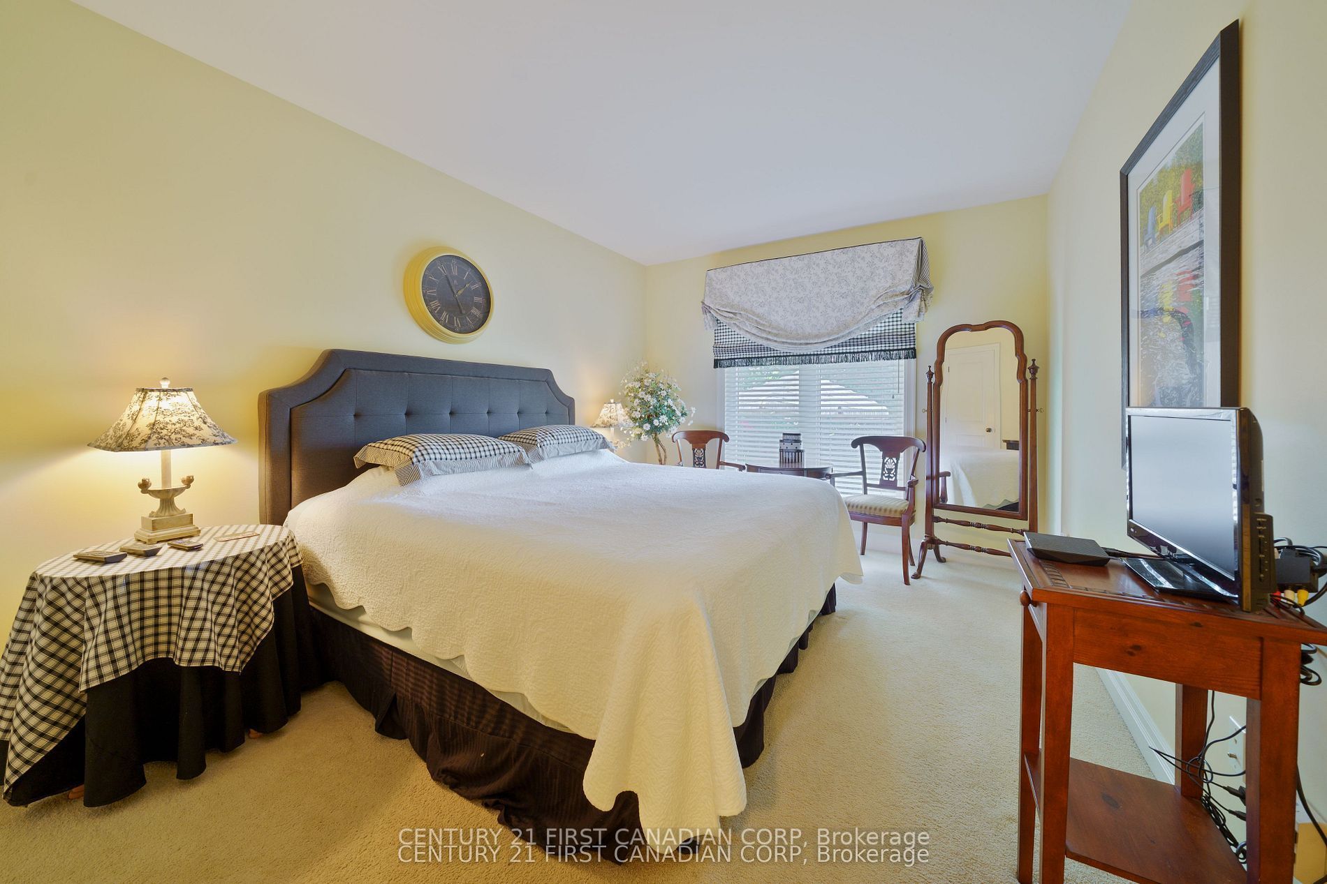 2091 Valleyrun Boulevard Property Photo 20