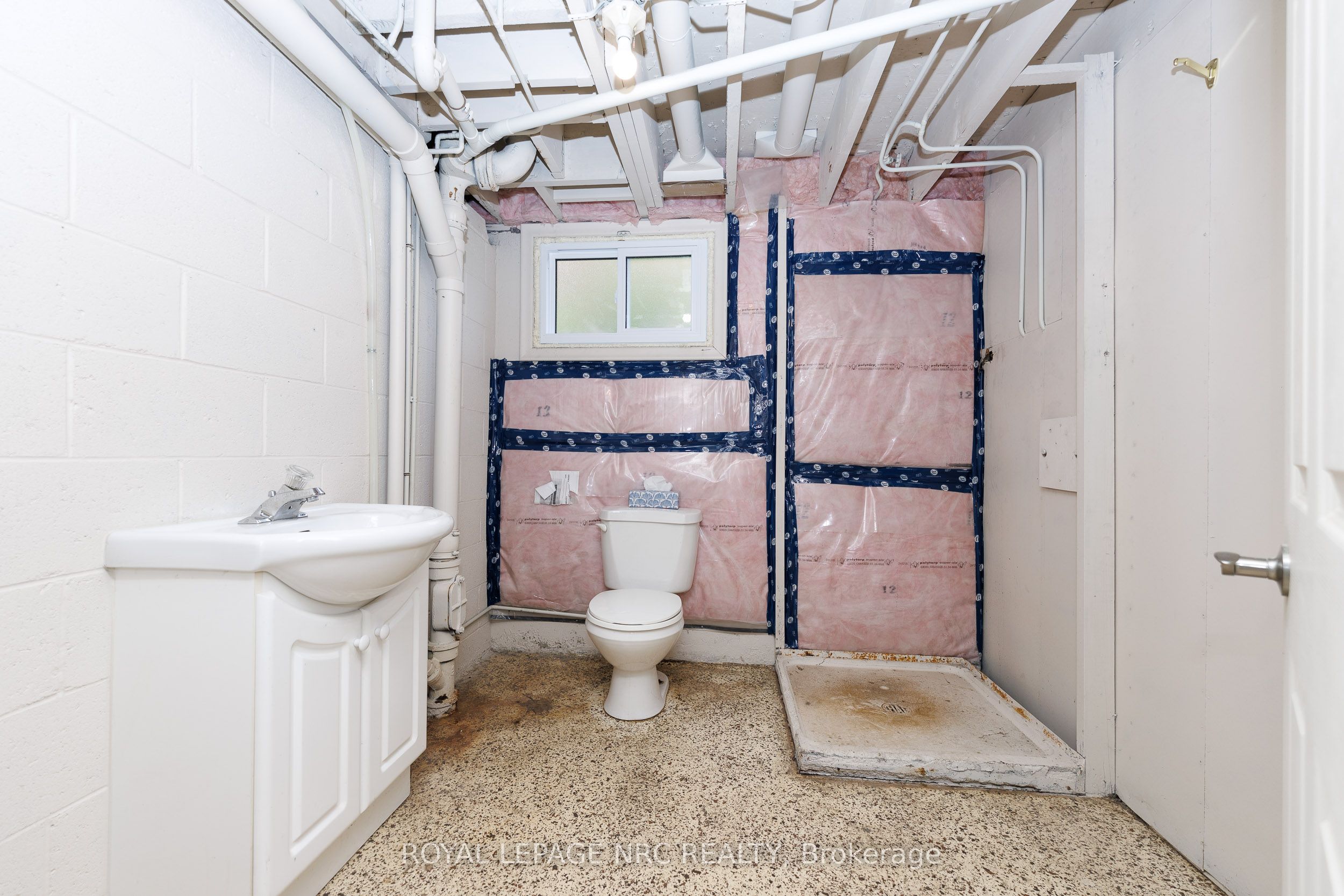 24 Munro Street Property Photo 28