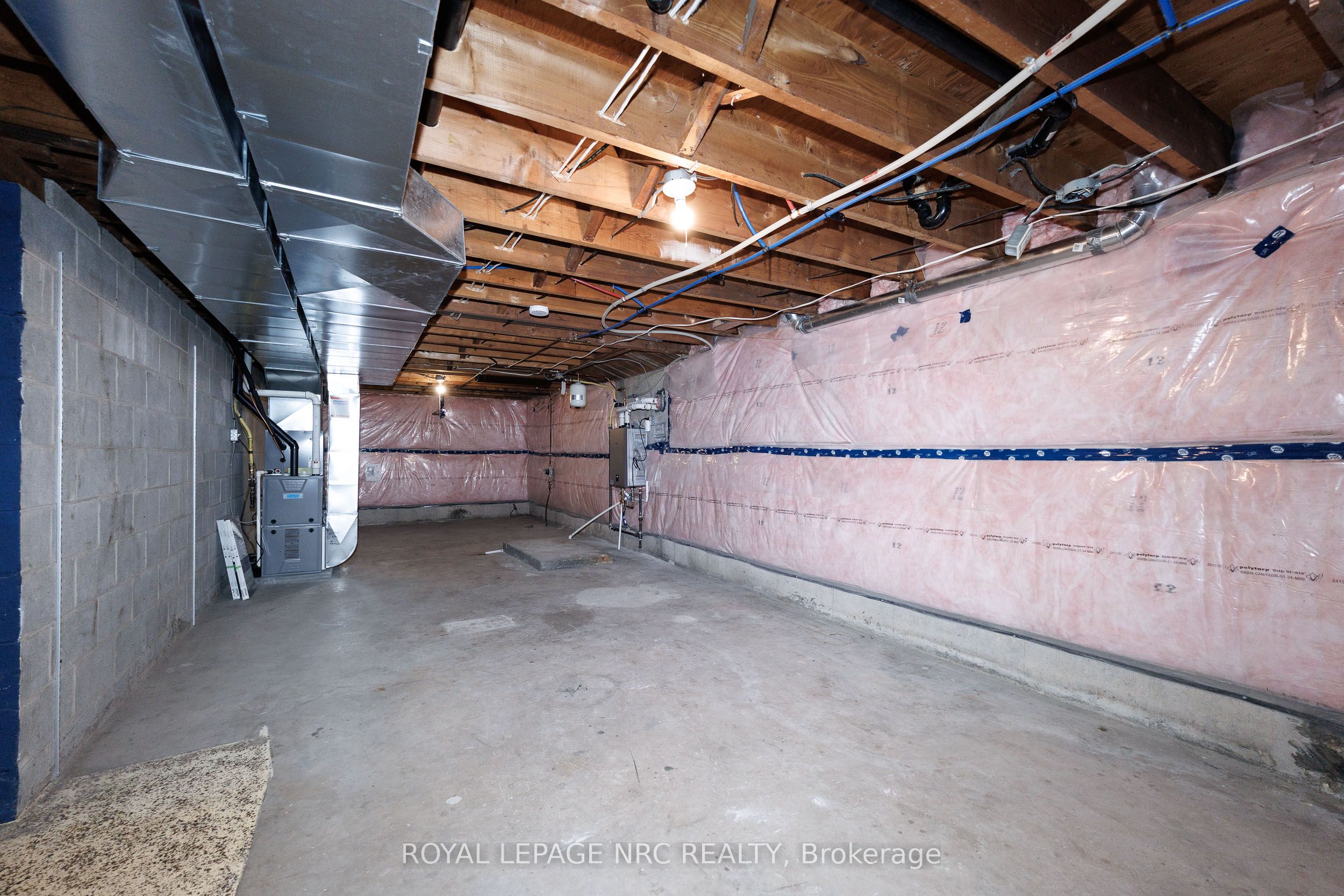 24 Munro Street Property Photo 33
