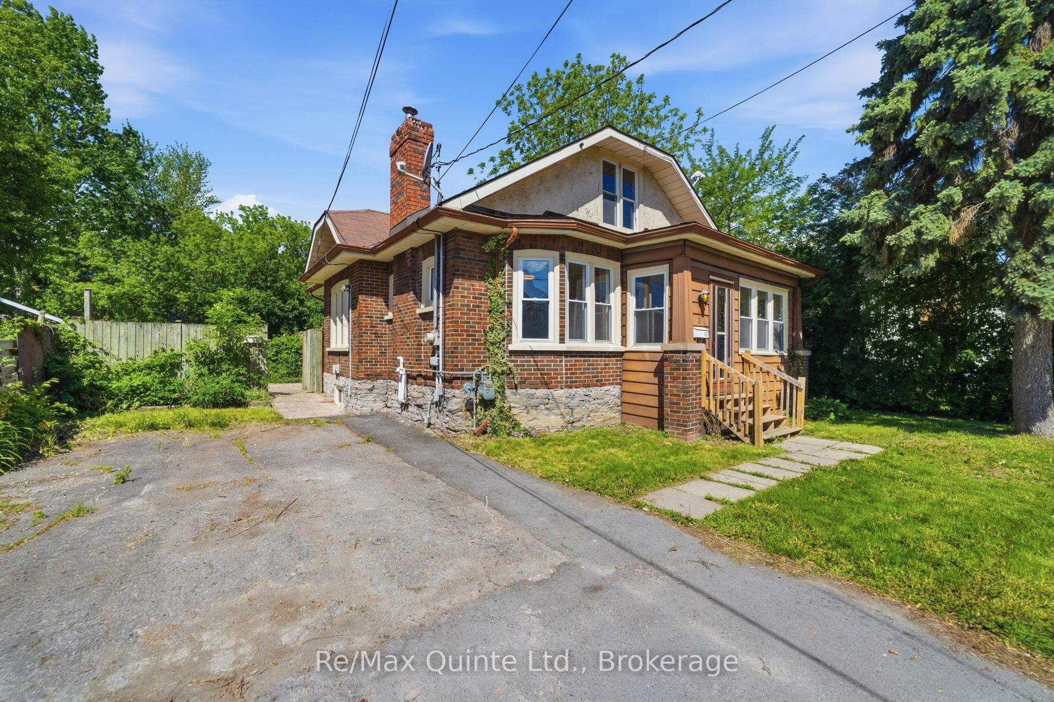 8 Dunbar Street Property Photo 1