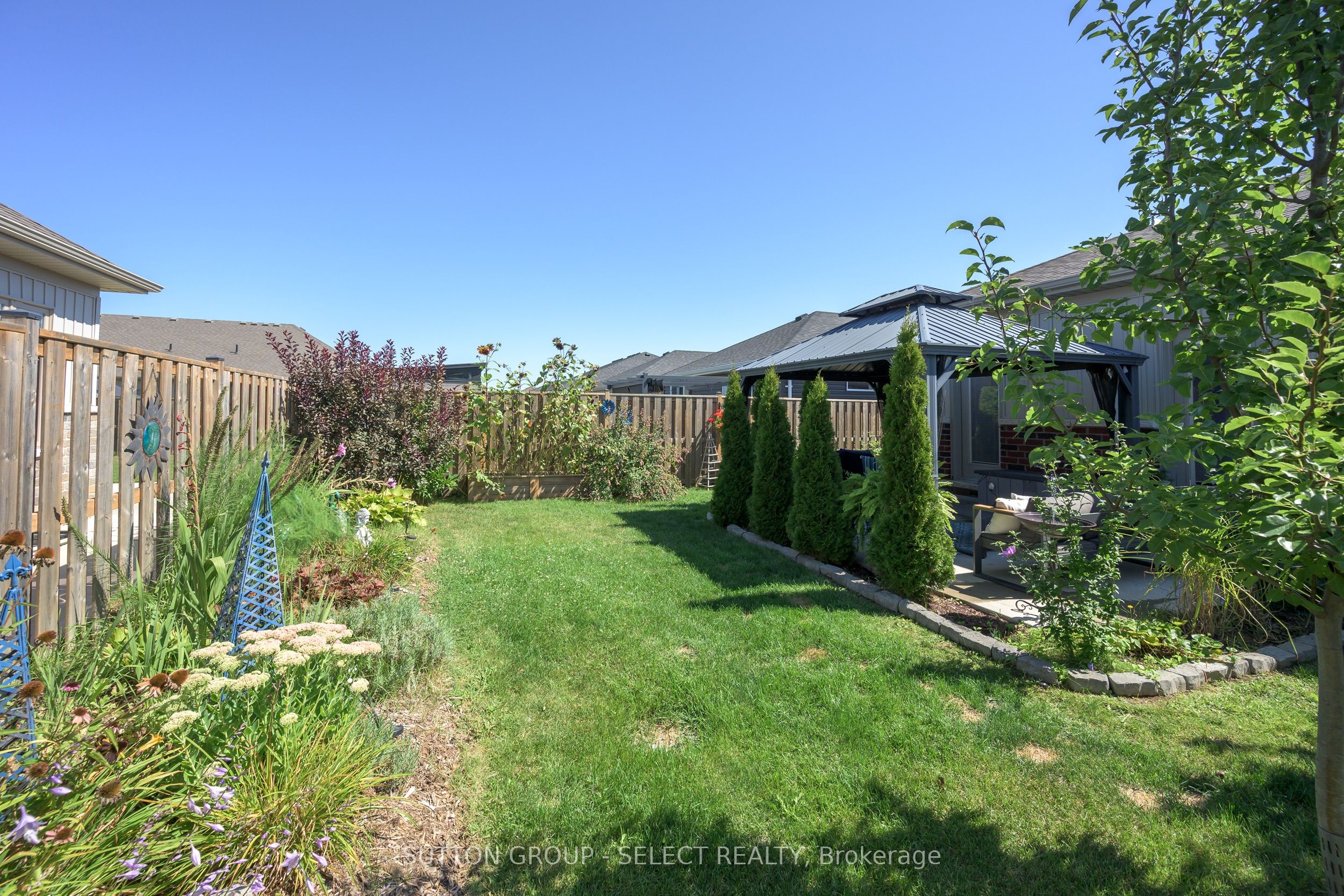 99 Lanz Boulevard Property Photo 9