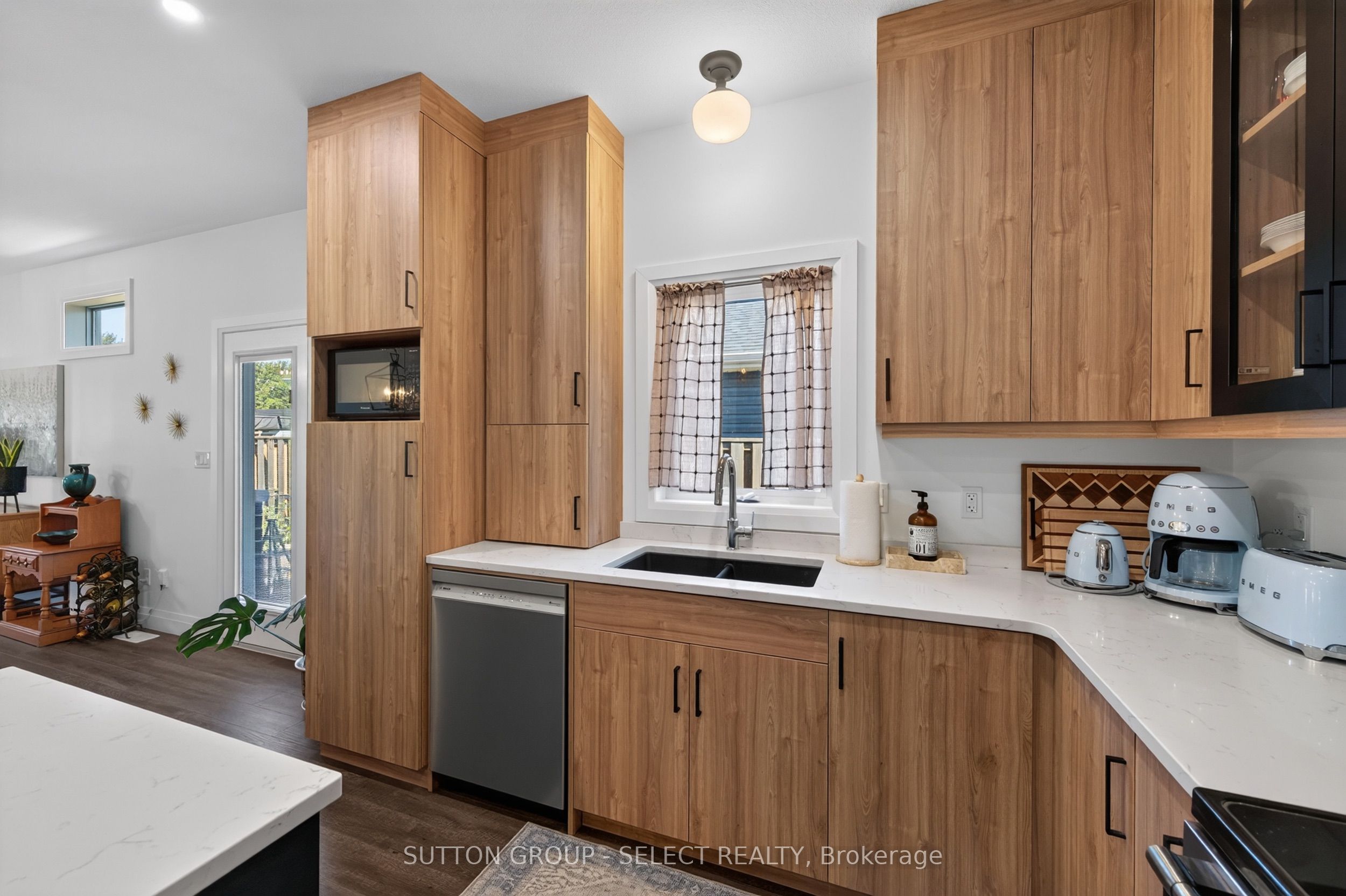 99 Lanz Boulevard Property Photo 13