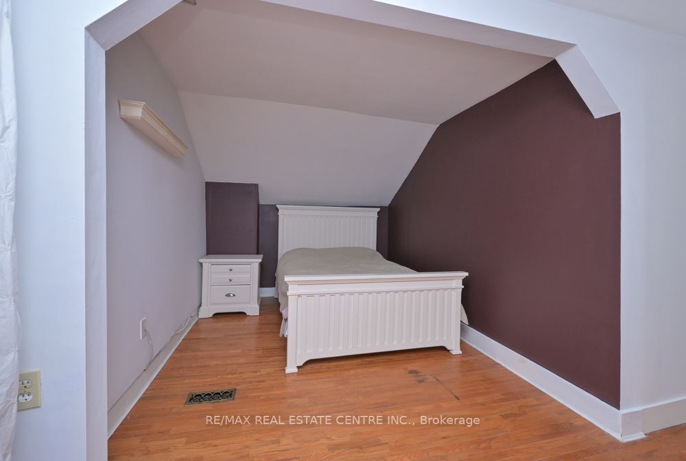 347157 Mono Centre Road Property Photo 22