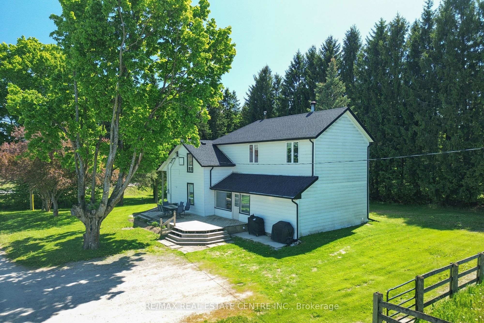 347157 Mono Centre Road Property Photo 44