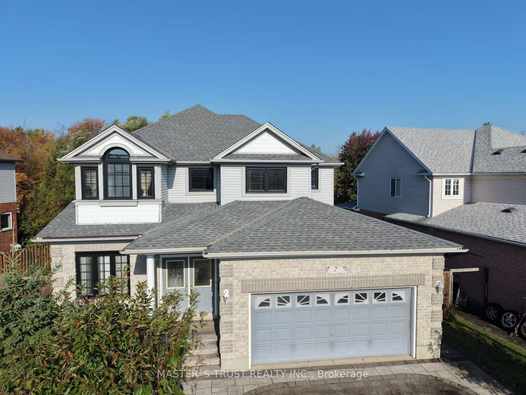 7 Westra Drive Property Photo 1
