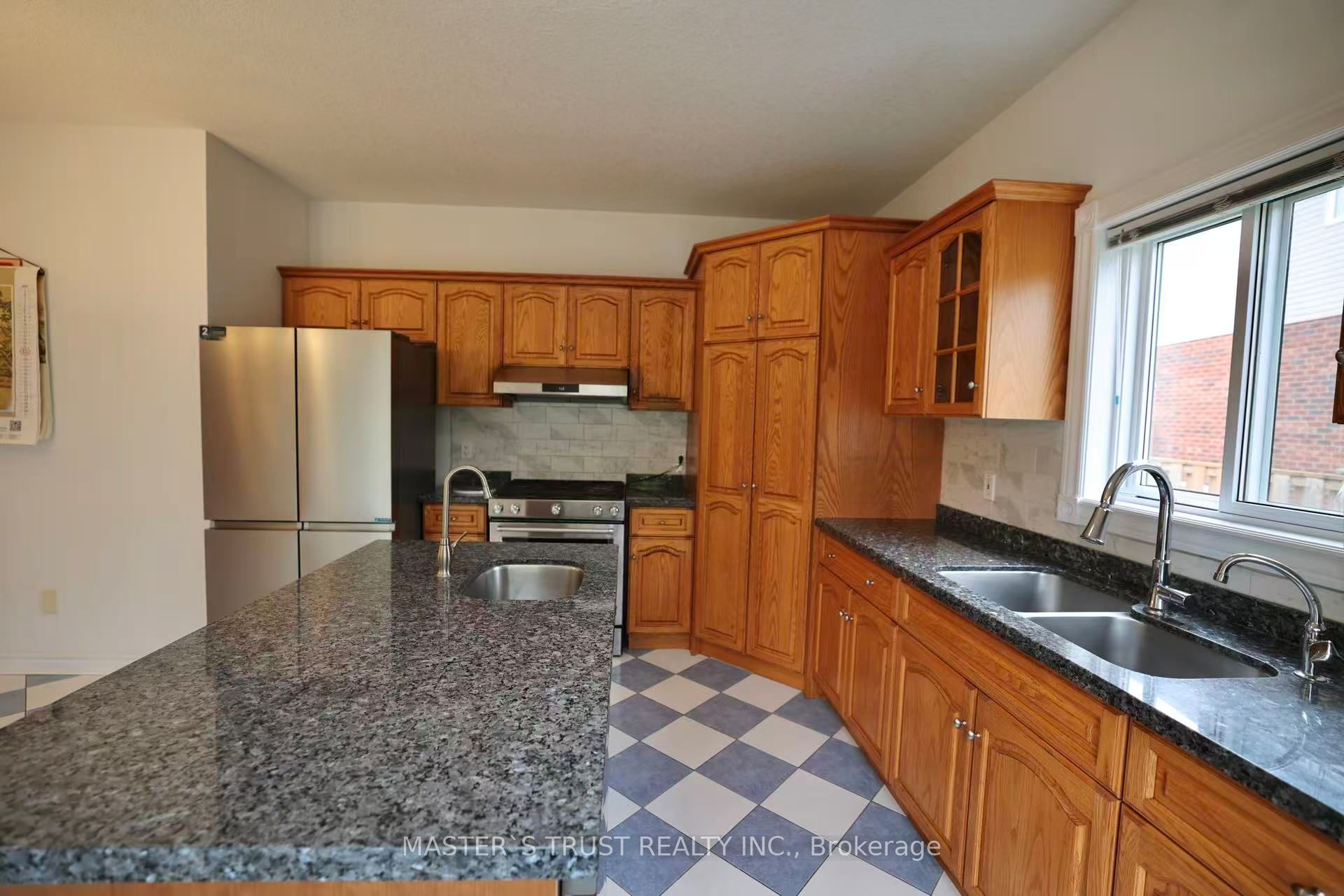 7 Westra Drive Property Photo 13