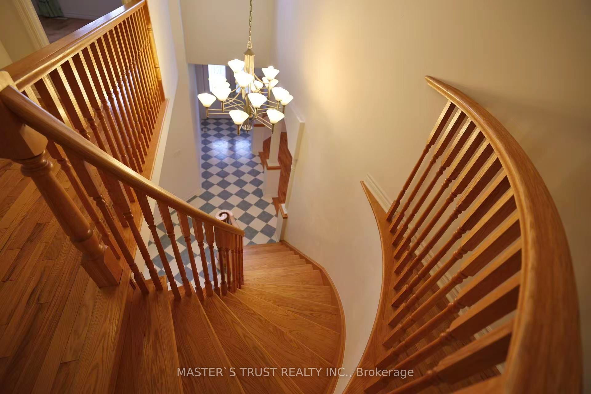 7 Westra Drive Property Photo 16
