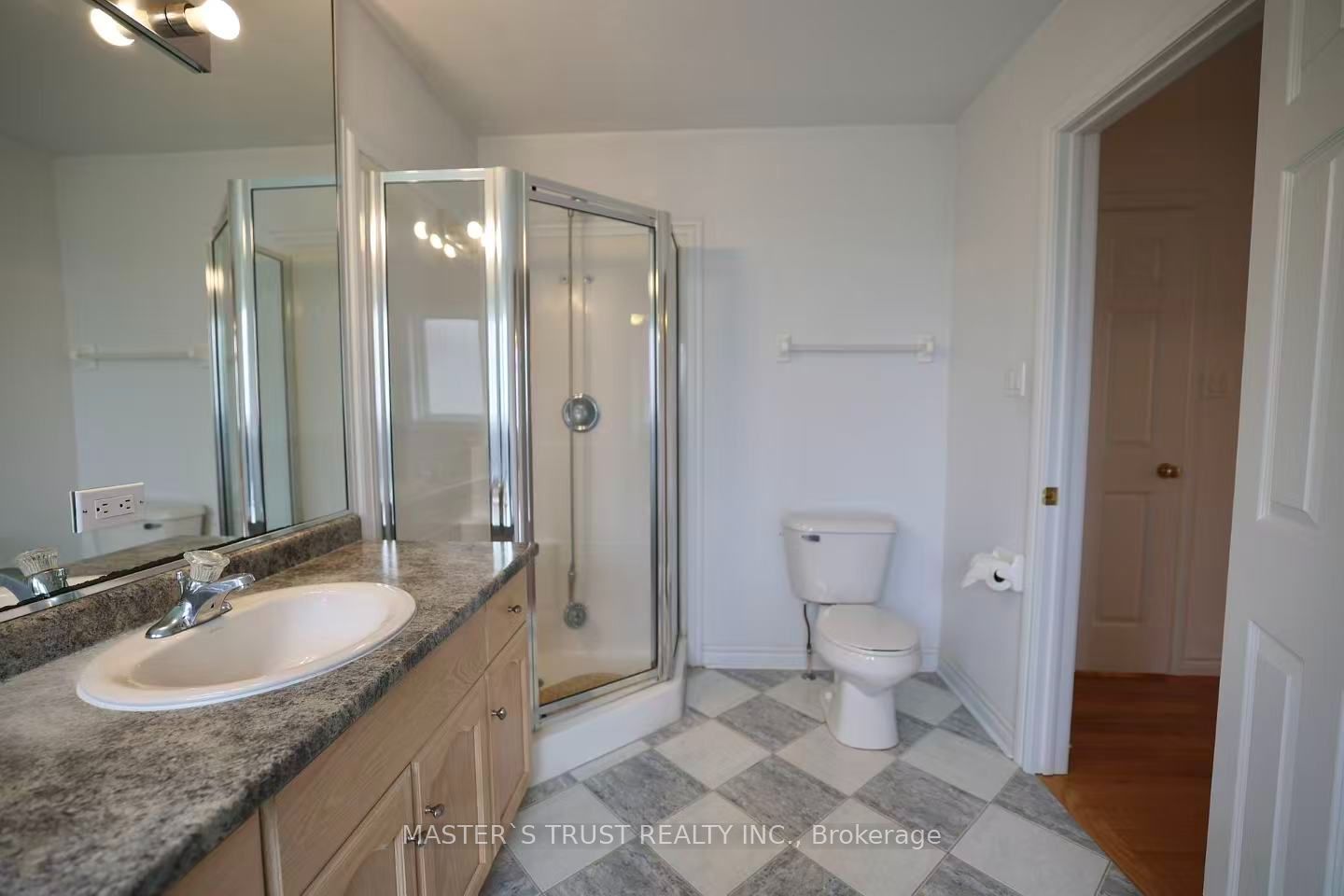 7 Westra Drive Property Photo 17