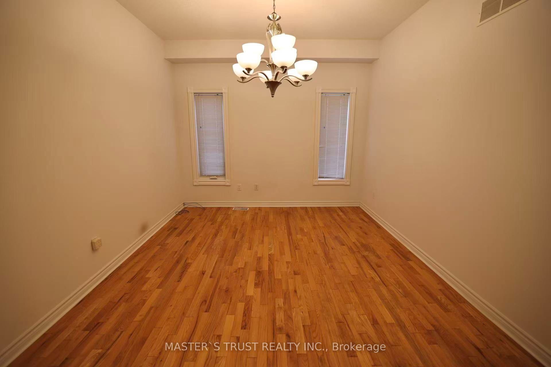 7 Westra Drive Property Photo 20