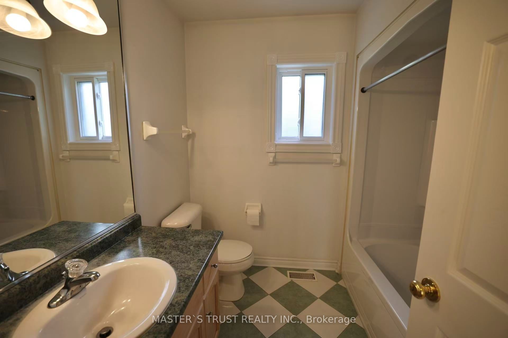 7 Westra Drive Property Photo 22