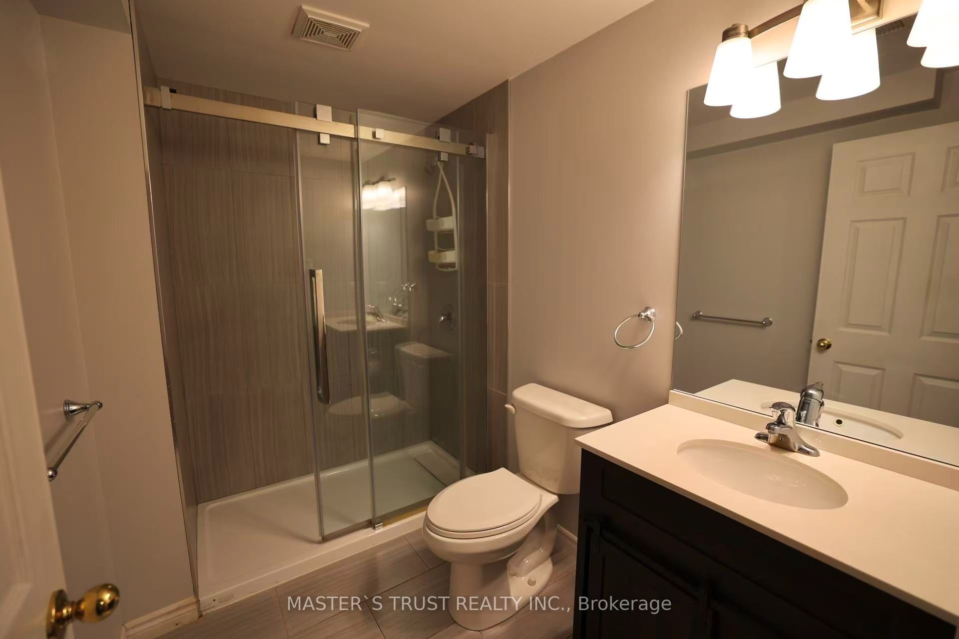 7 Westra Drive Property Photo 24