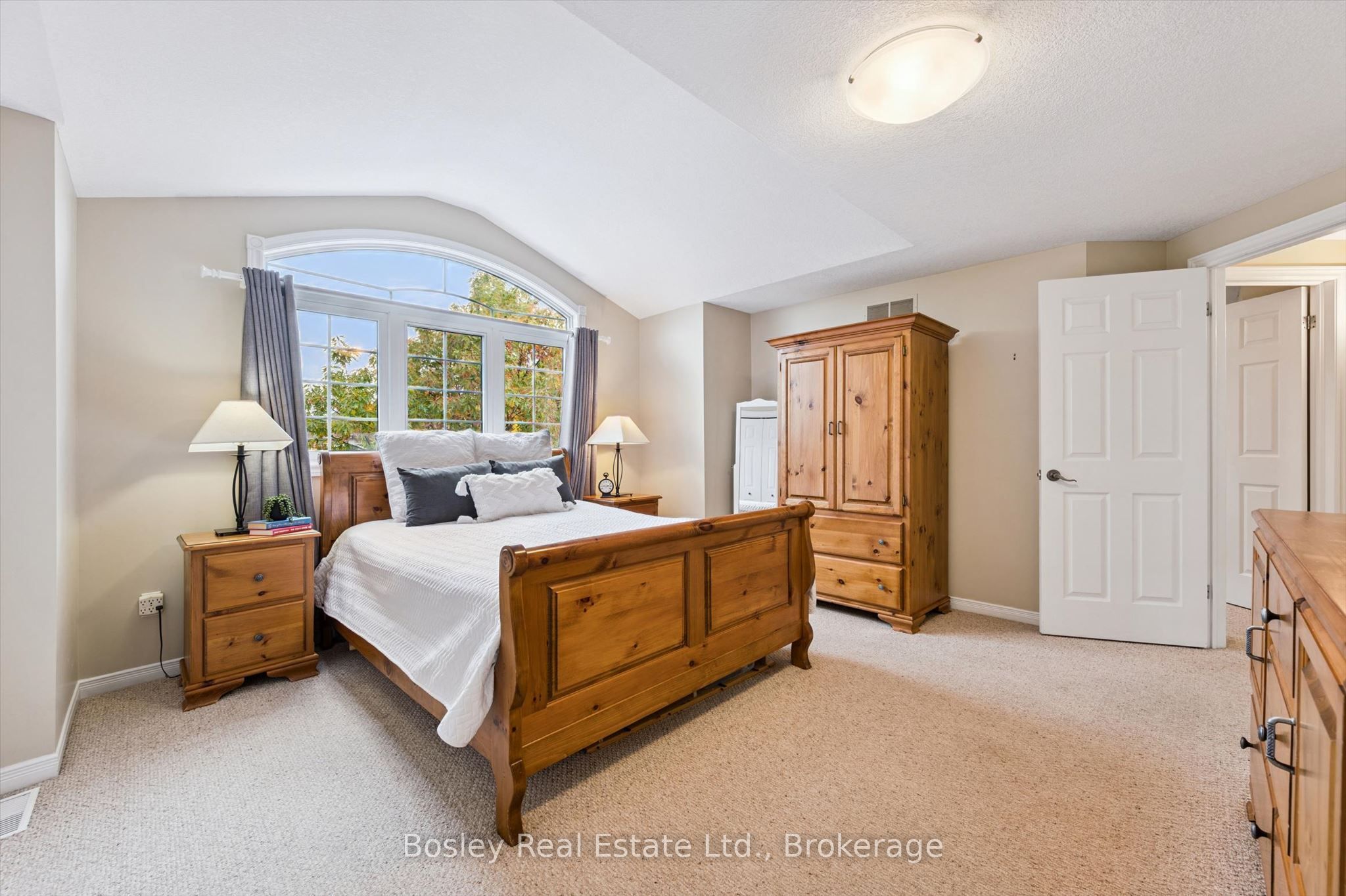 8 Walker Way Property Photo 20