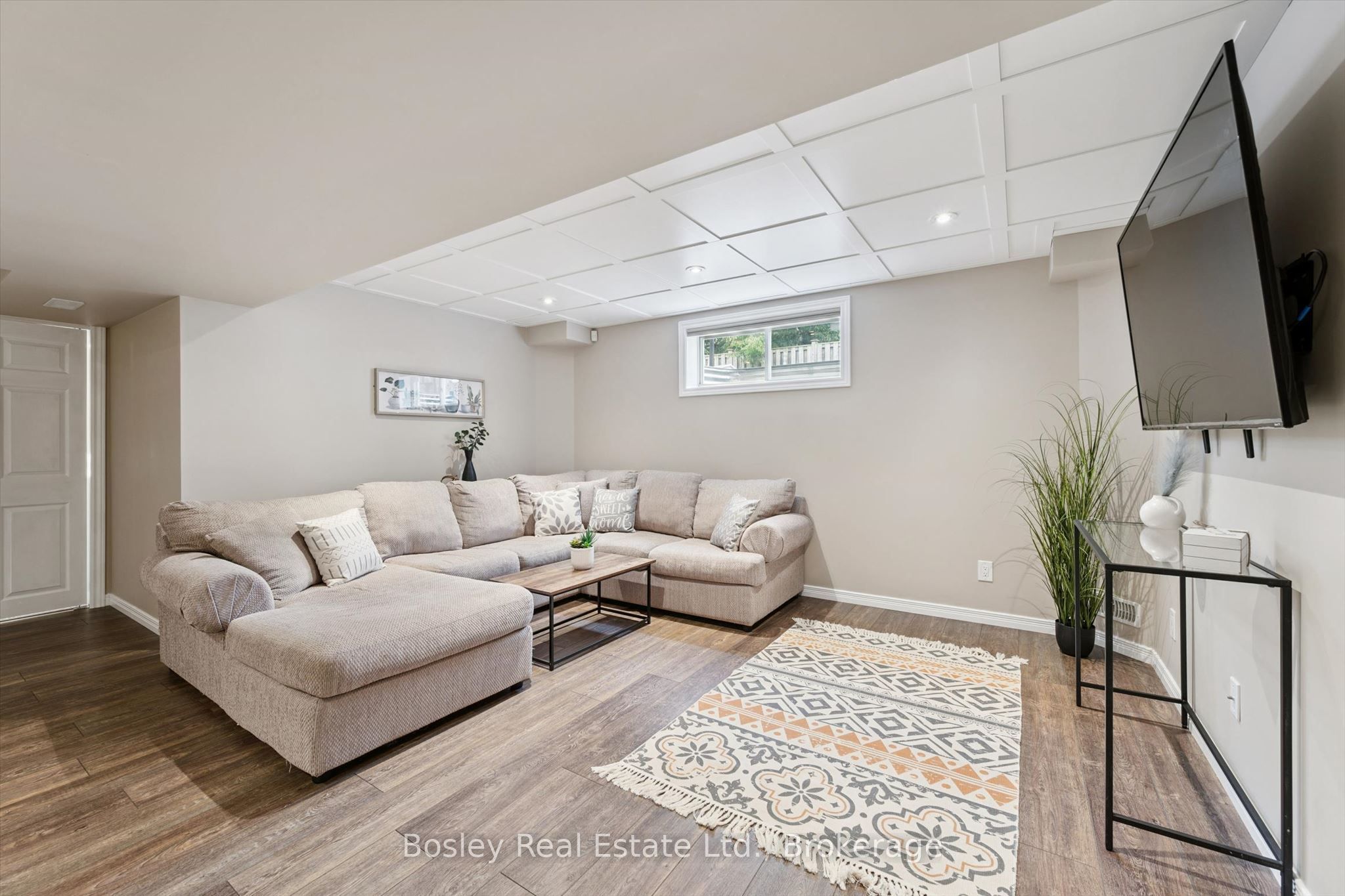 8 Walker Way Property Photo 25