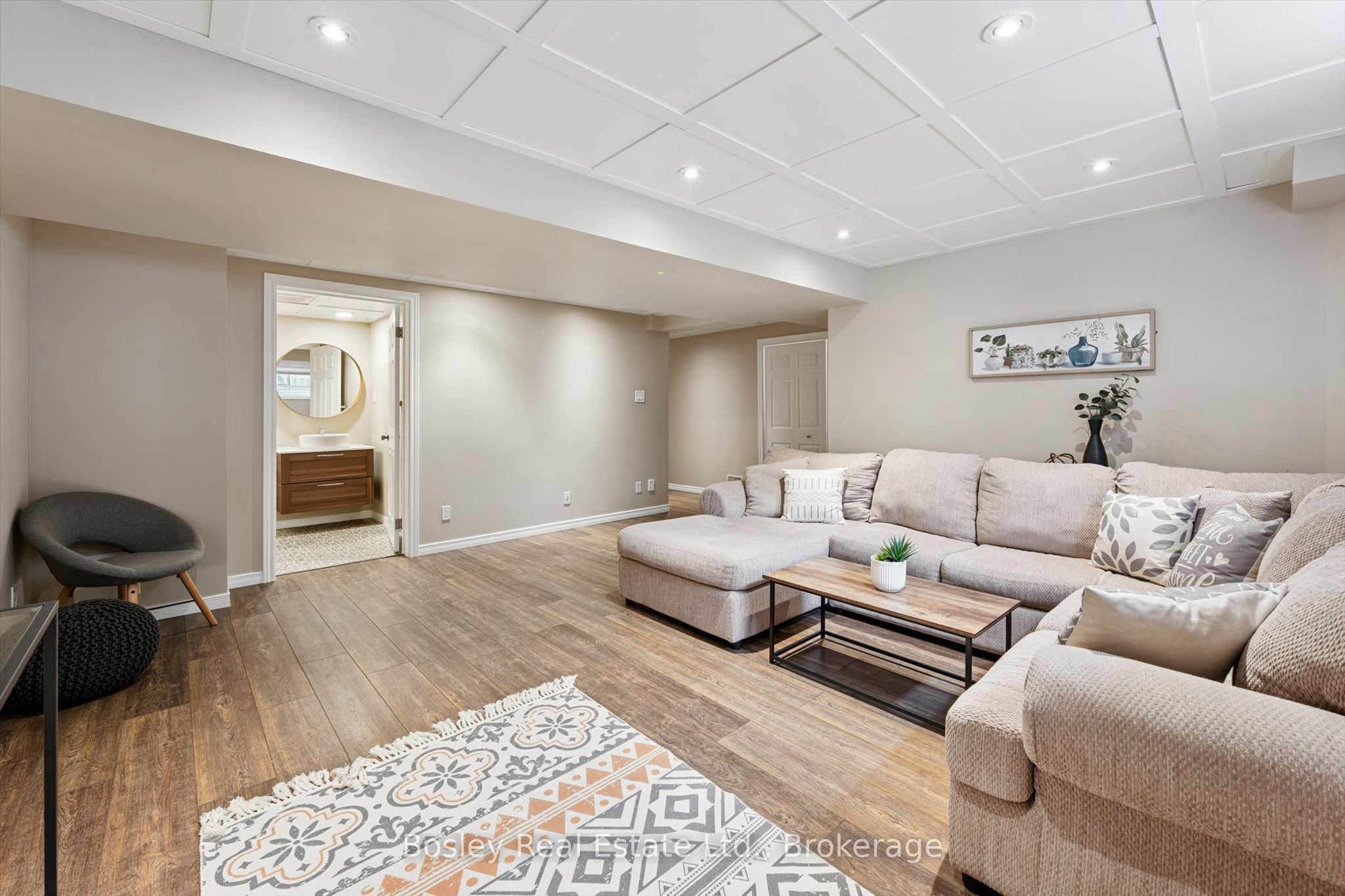 8 Walker Way Property Photo 26
