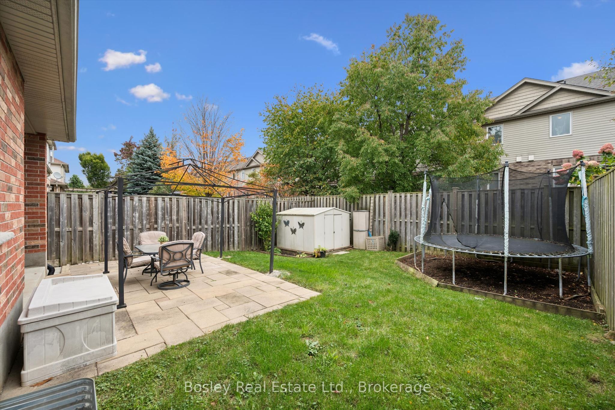 8 Walker Way Property Photo 33