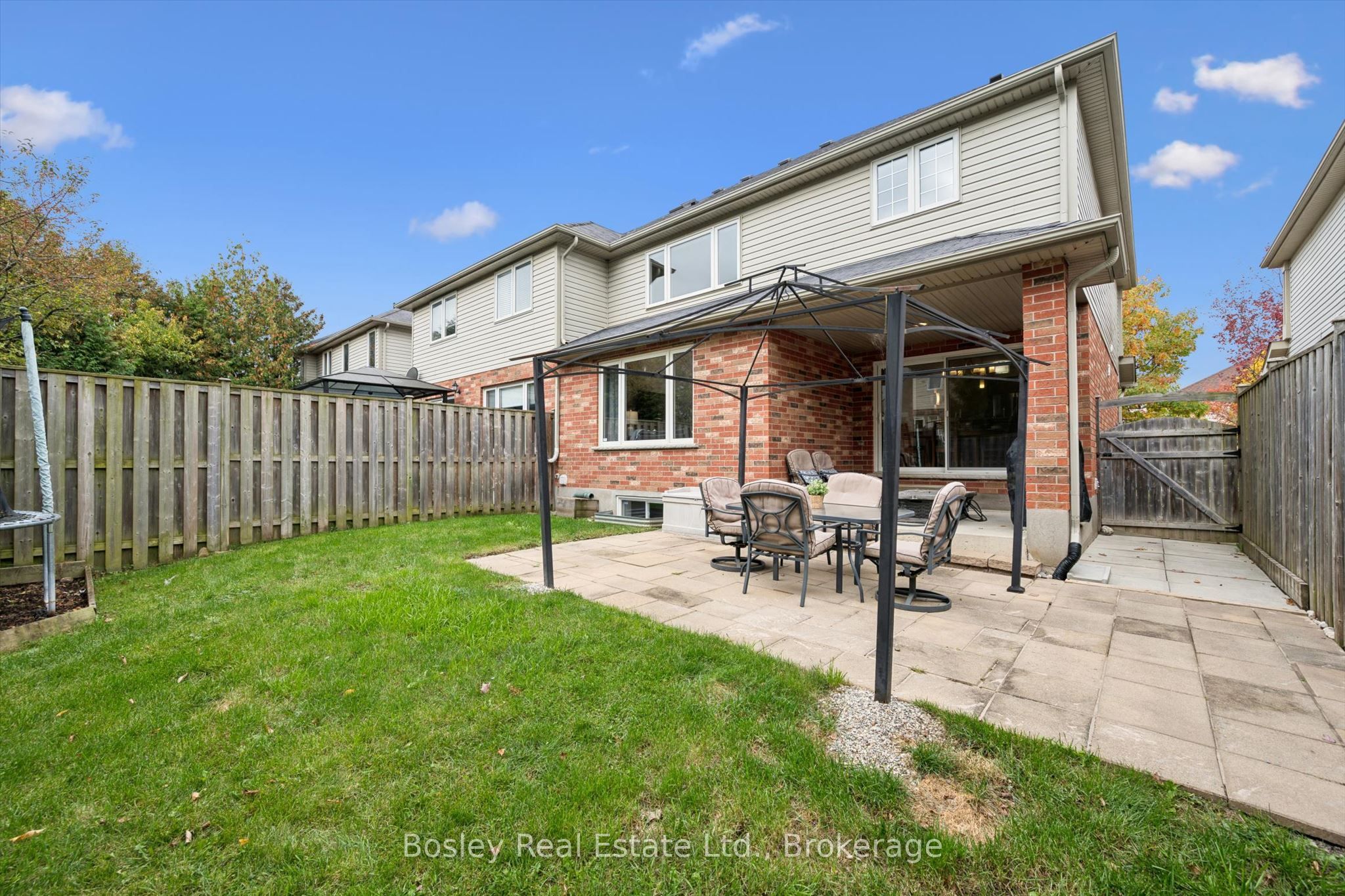 8 Walker Way Property Photo 34