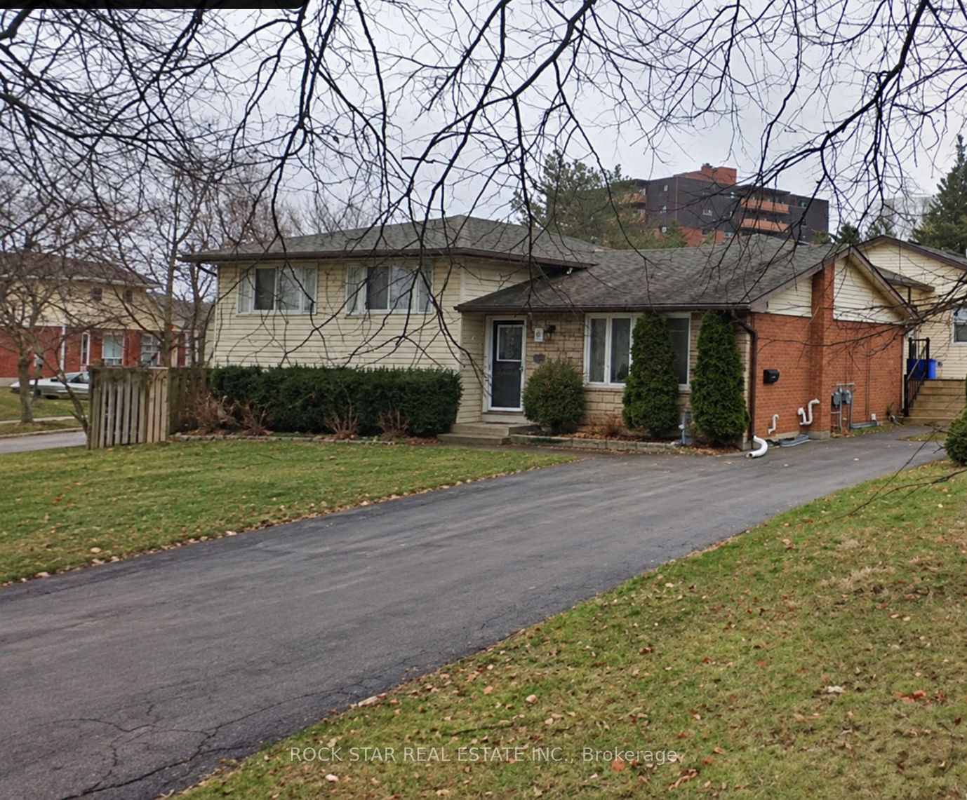 1 Southwood Crescent
