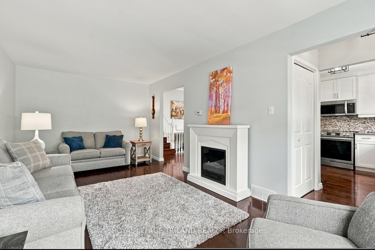 1345 Aldersbrook Road Property Photo 6
