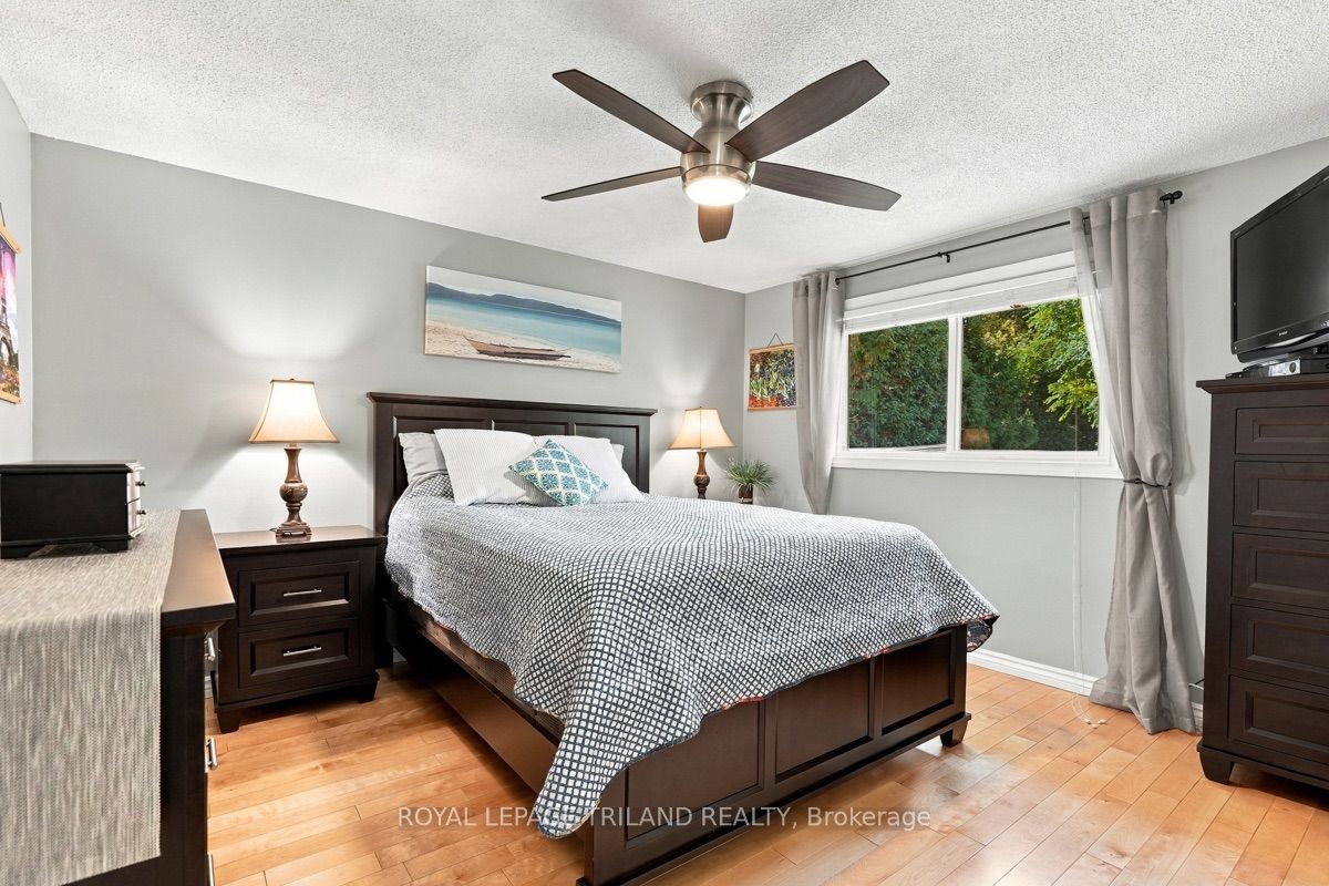 1345 Aldersbrook Road Property Photo 18