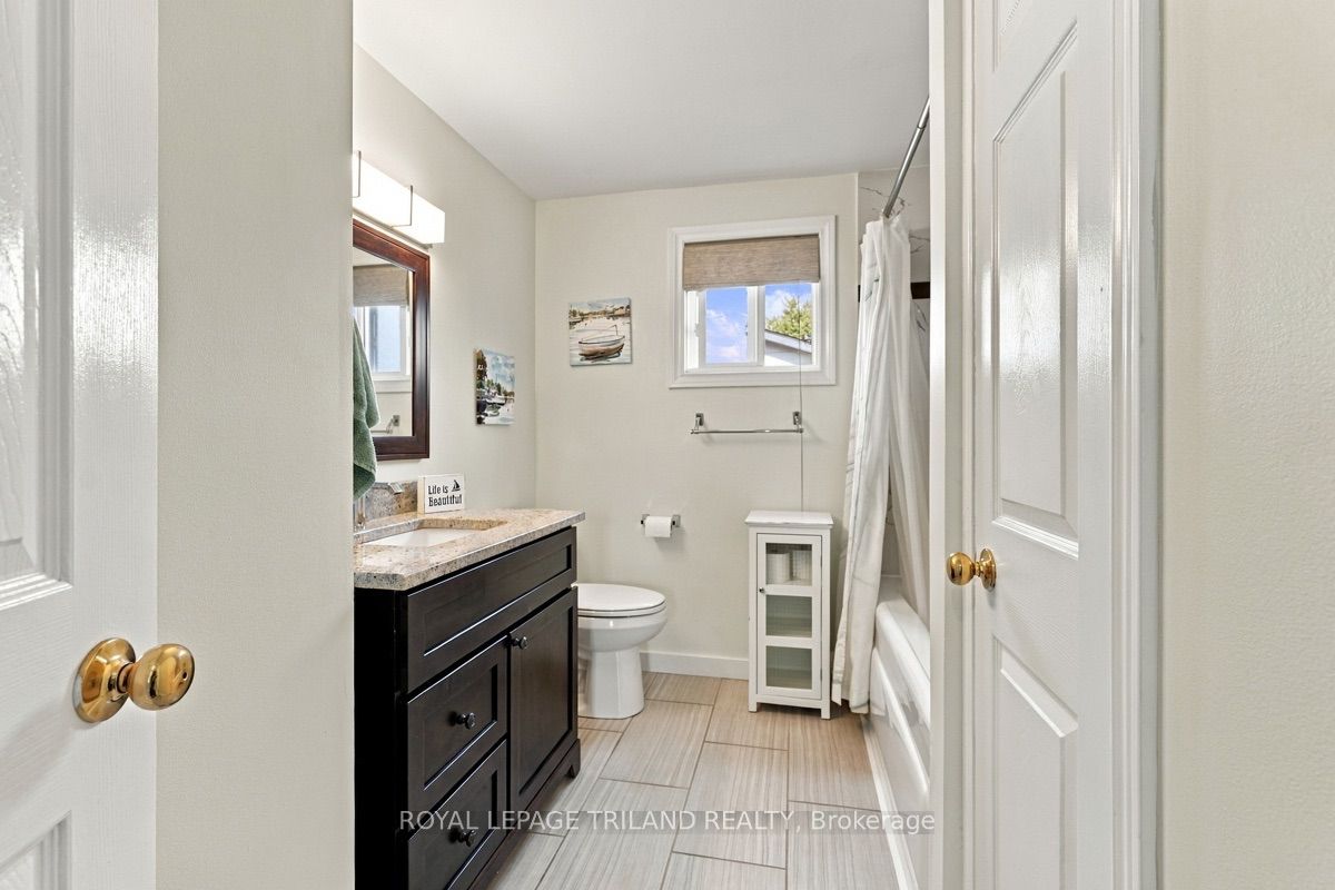 1345 Aldersbrook Road Property Photo 23
