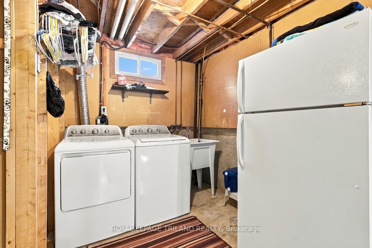 1345 Aldersbrook Road Property Photo 27