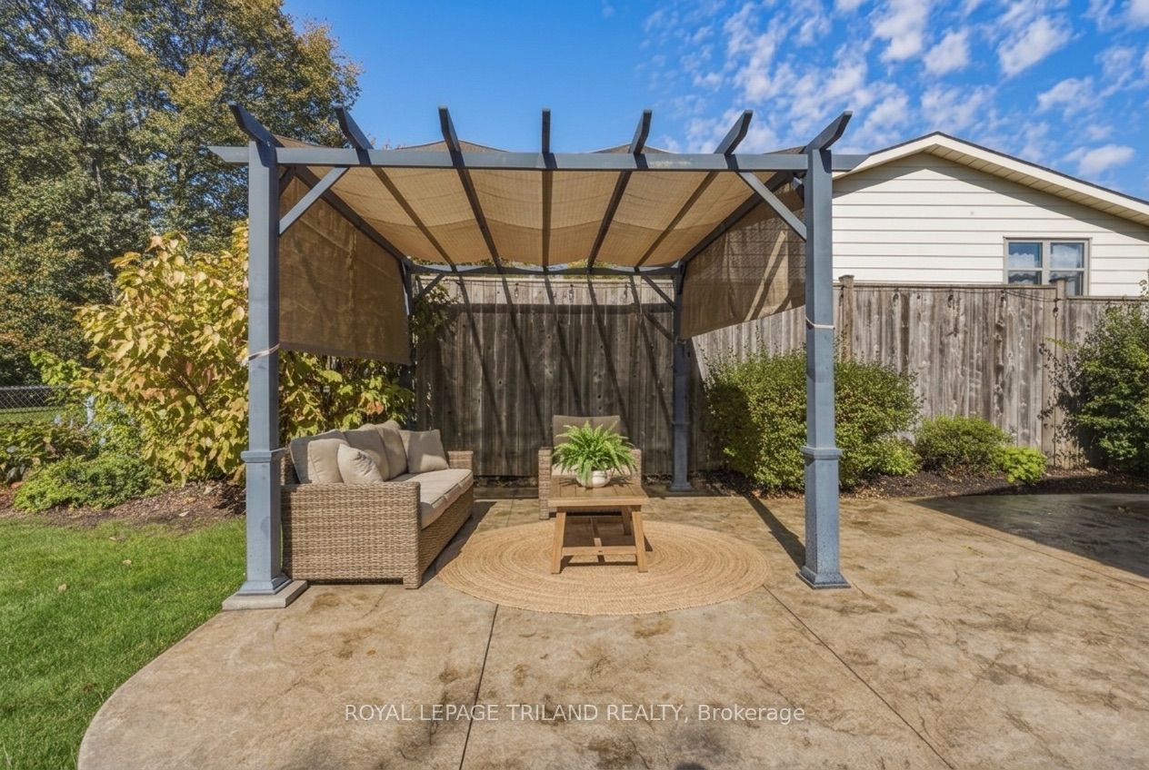 1345 Aldersbrook Road Property Photo 32