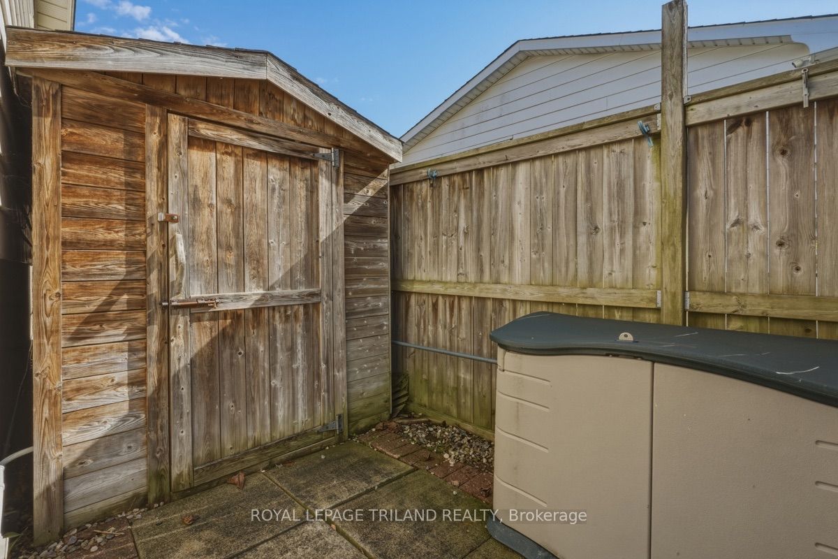 1345 Aldersbrook Road Property Photo 33