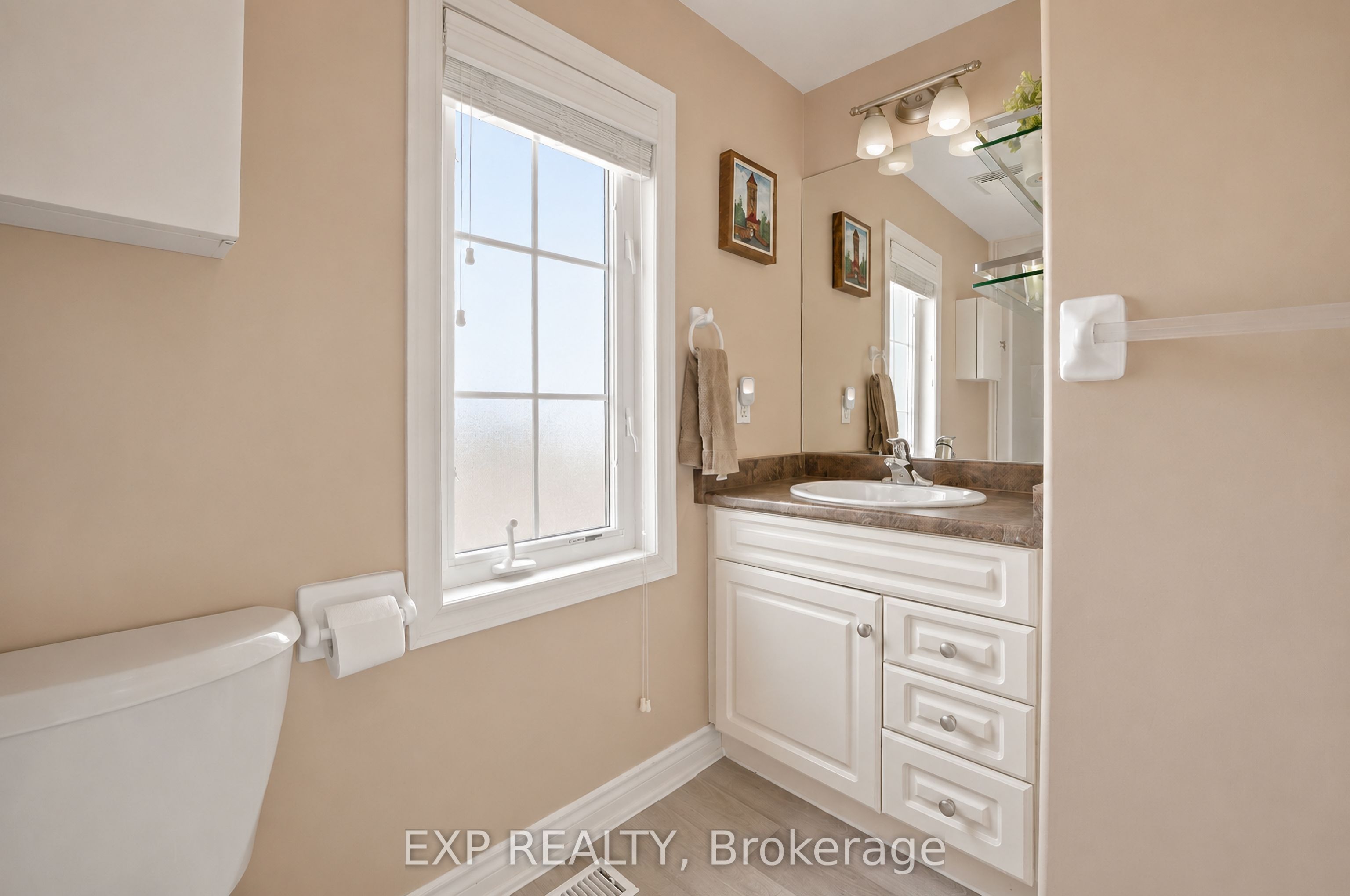 495 Linwell Road 1 Property Photo 12