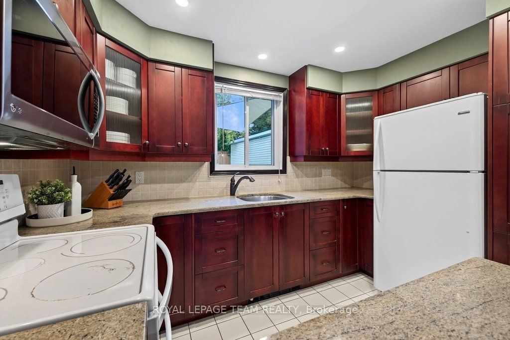 249 Hinchey Avenue Property Photo 17