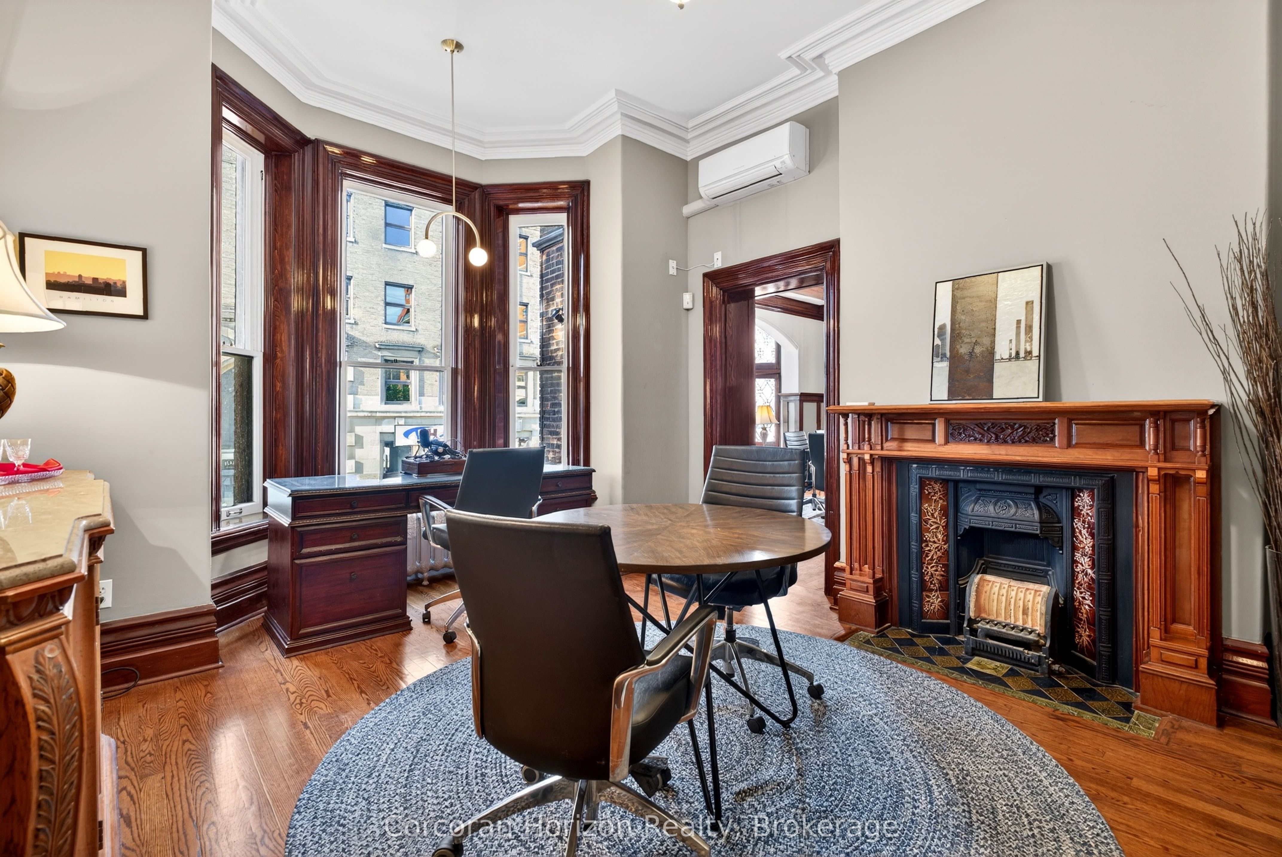 183 James Street S Property Photo 7