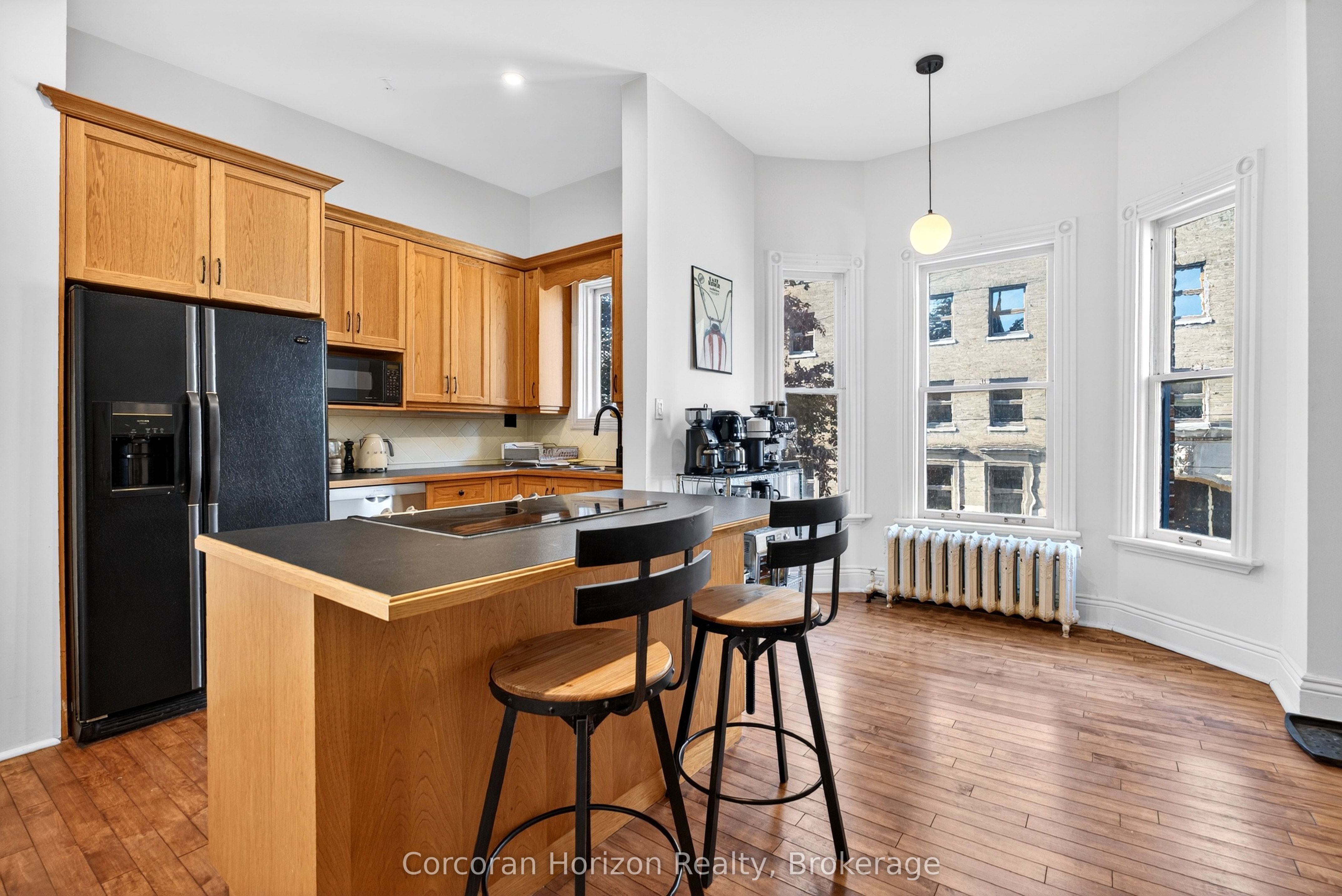 183 James Street S Property Photo 27