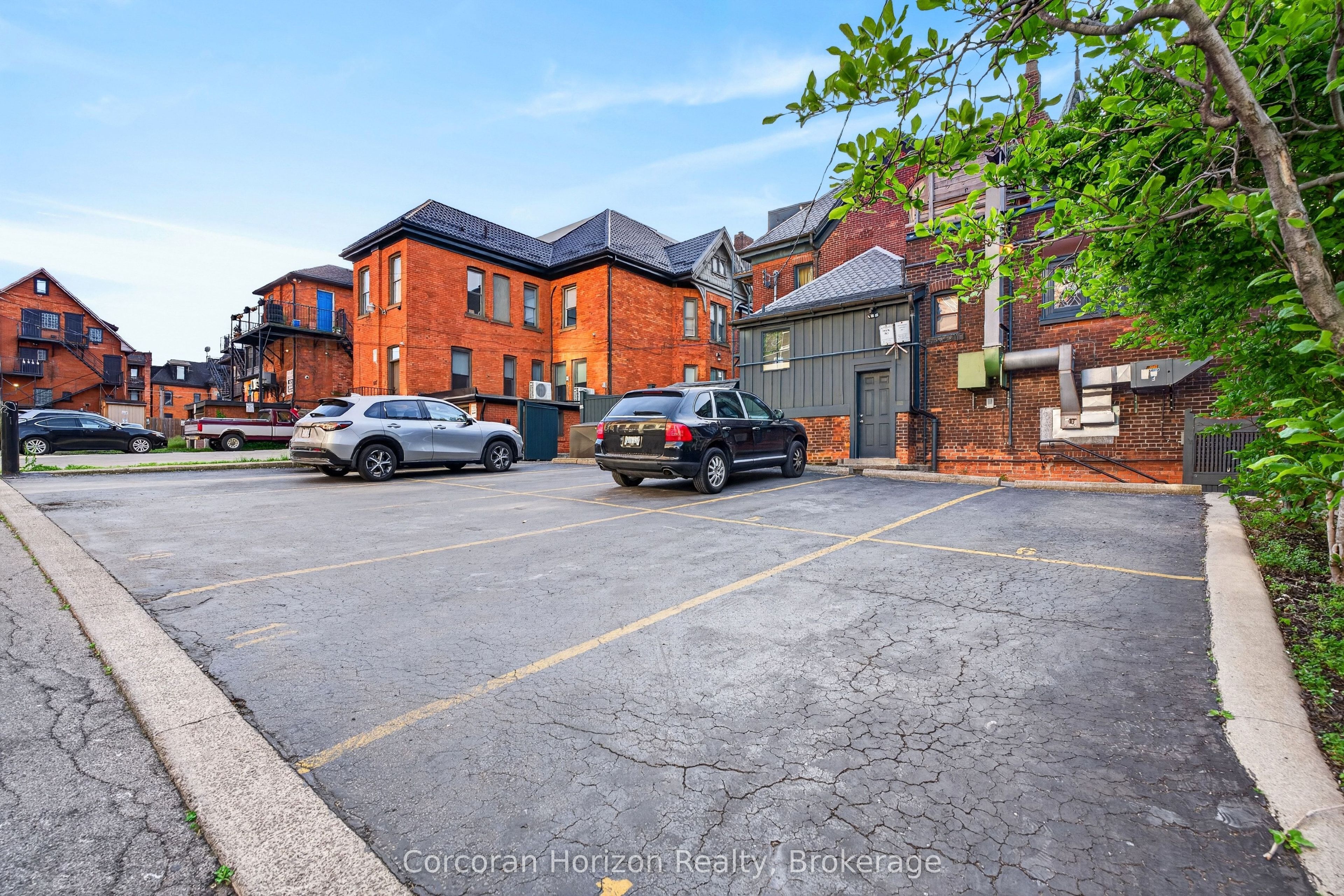 183 James Street S Property Photo 48