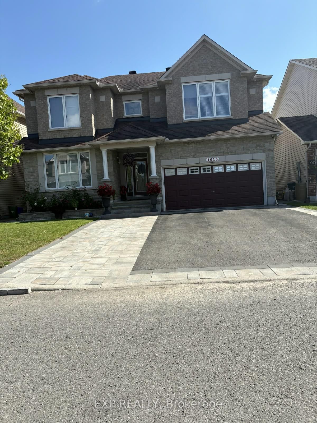 1015 Winterspring Ridge W