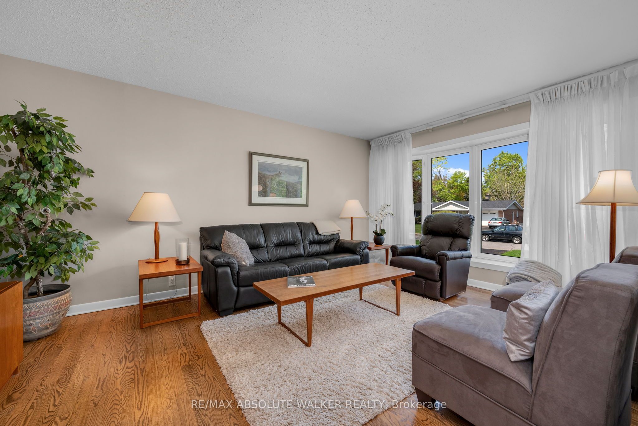 5 West Herrington Court Property Photo 10