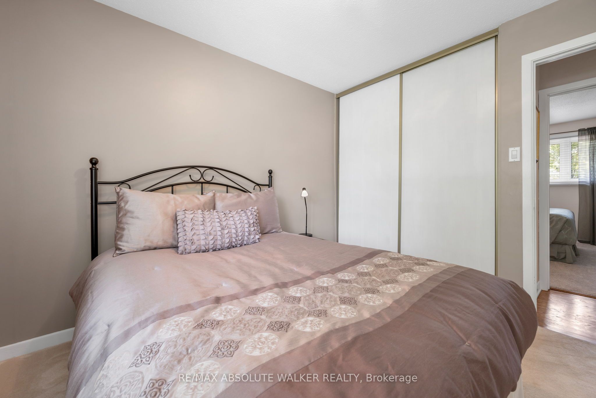 5 West Herrington Court Property Photo 26