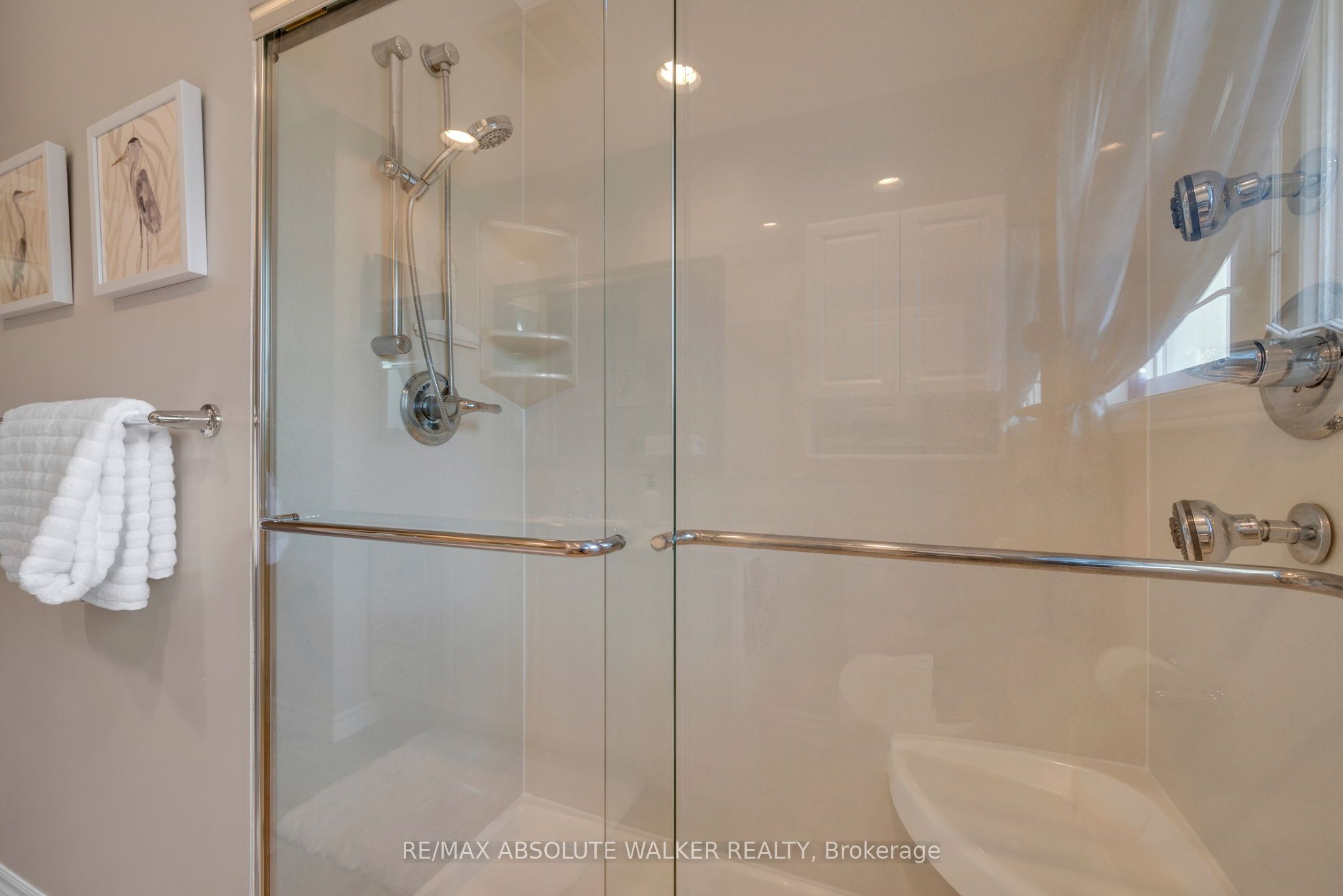 5 West Herrington Court Property Photo 31