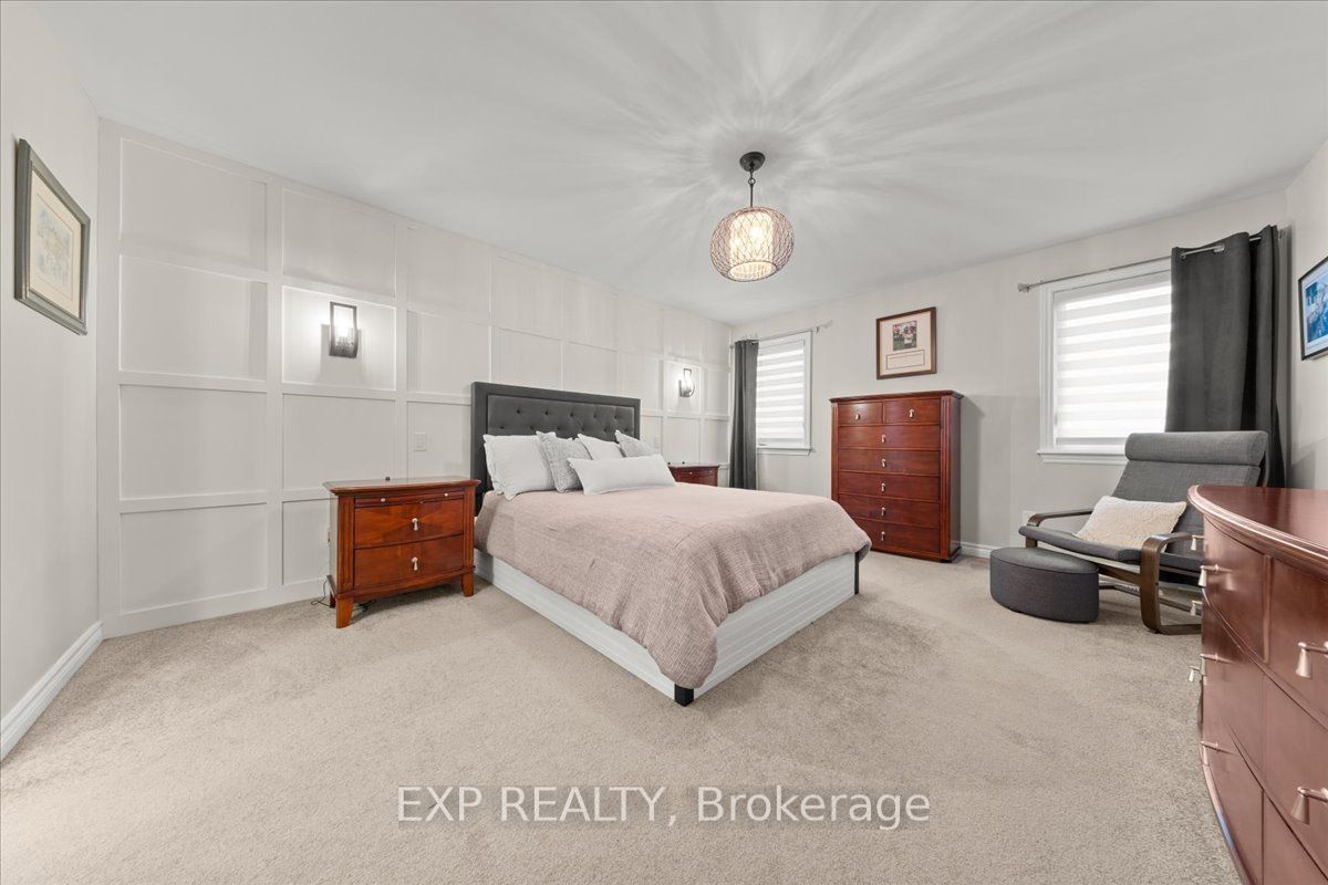 328 Serenade Crescent Property Photo 19