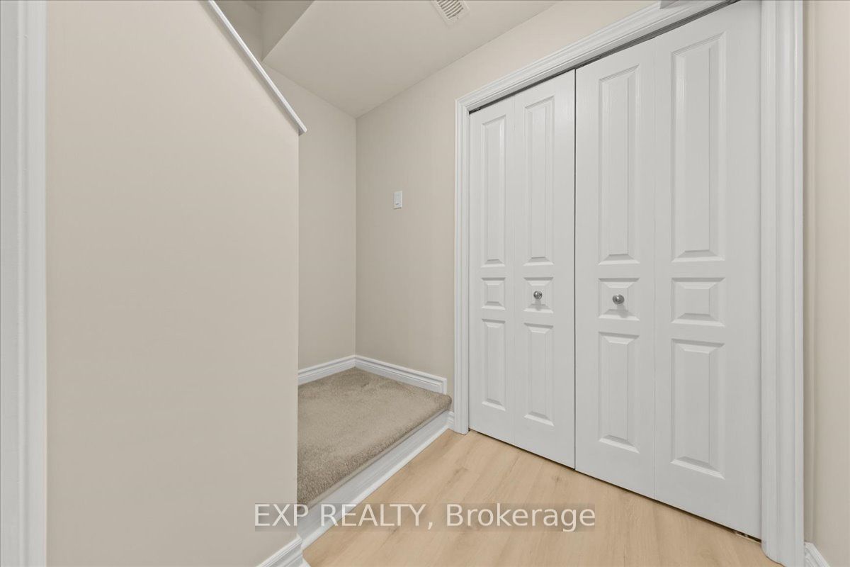 328 Serenade Crescent Property Photo 25