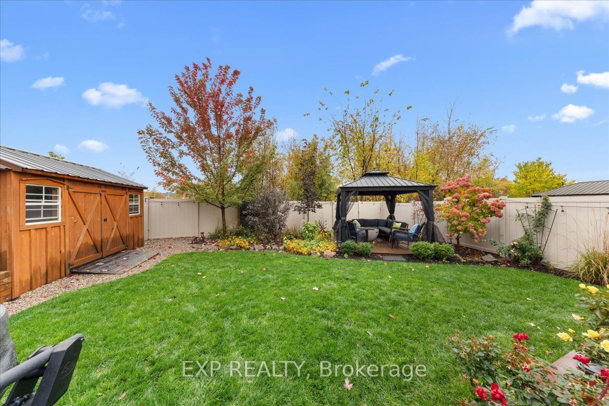 328 Serenade Crescent Property Photo 36