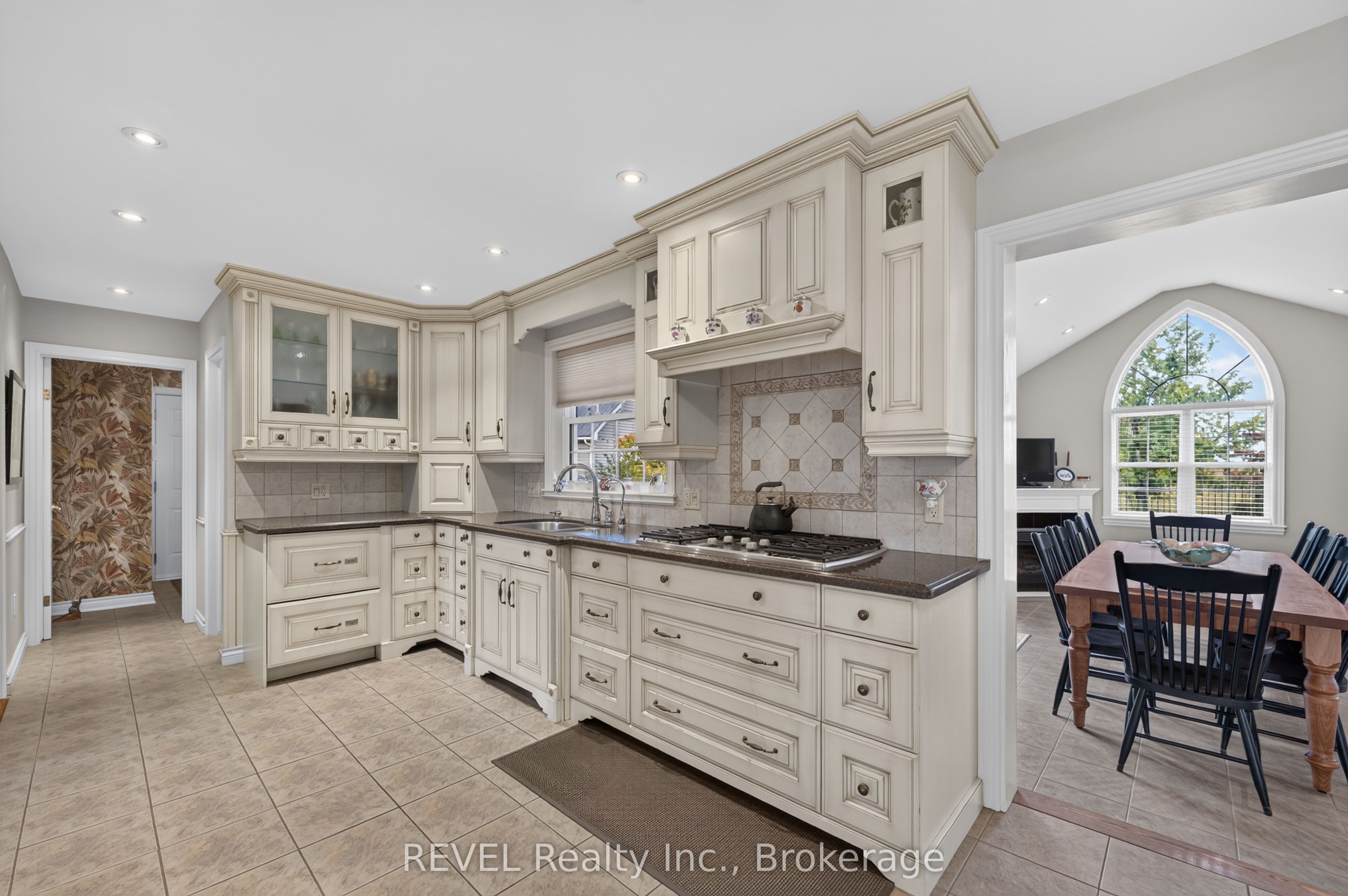 777 Mcnab Road Property Photo 23