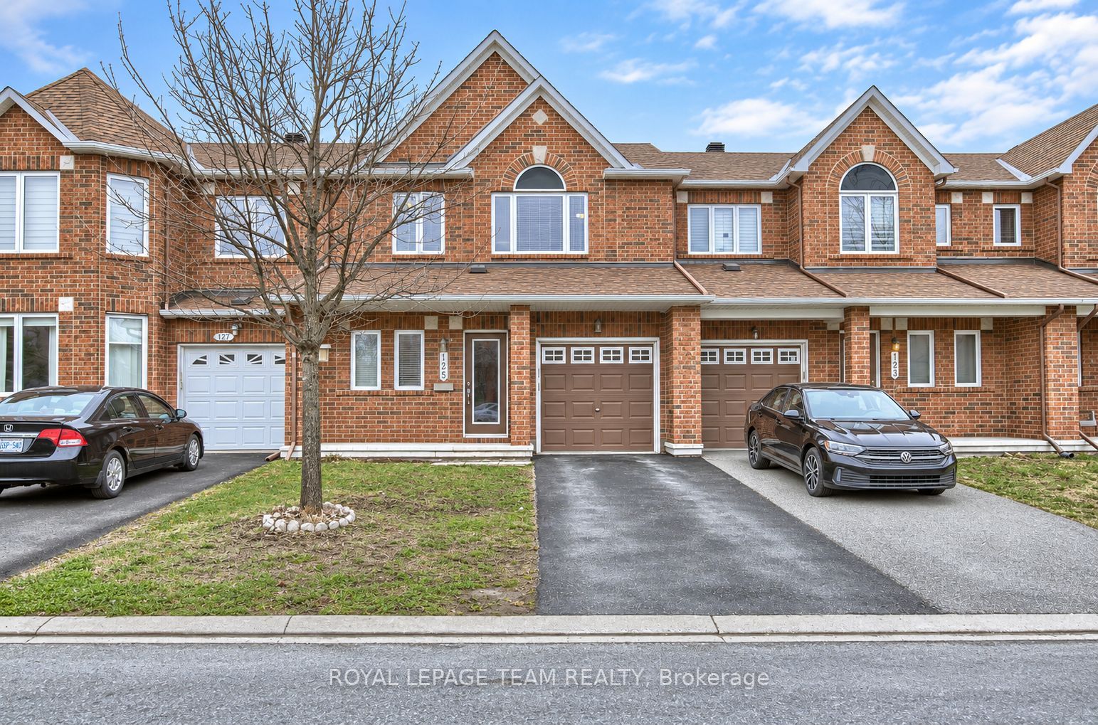 125 Dunforest Terrace Property Photo 1