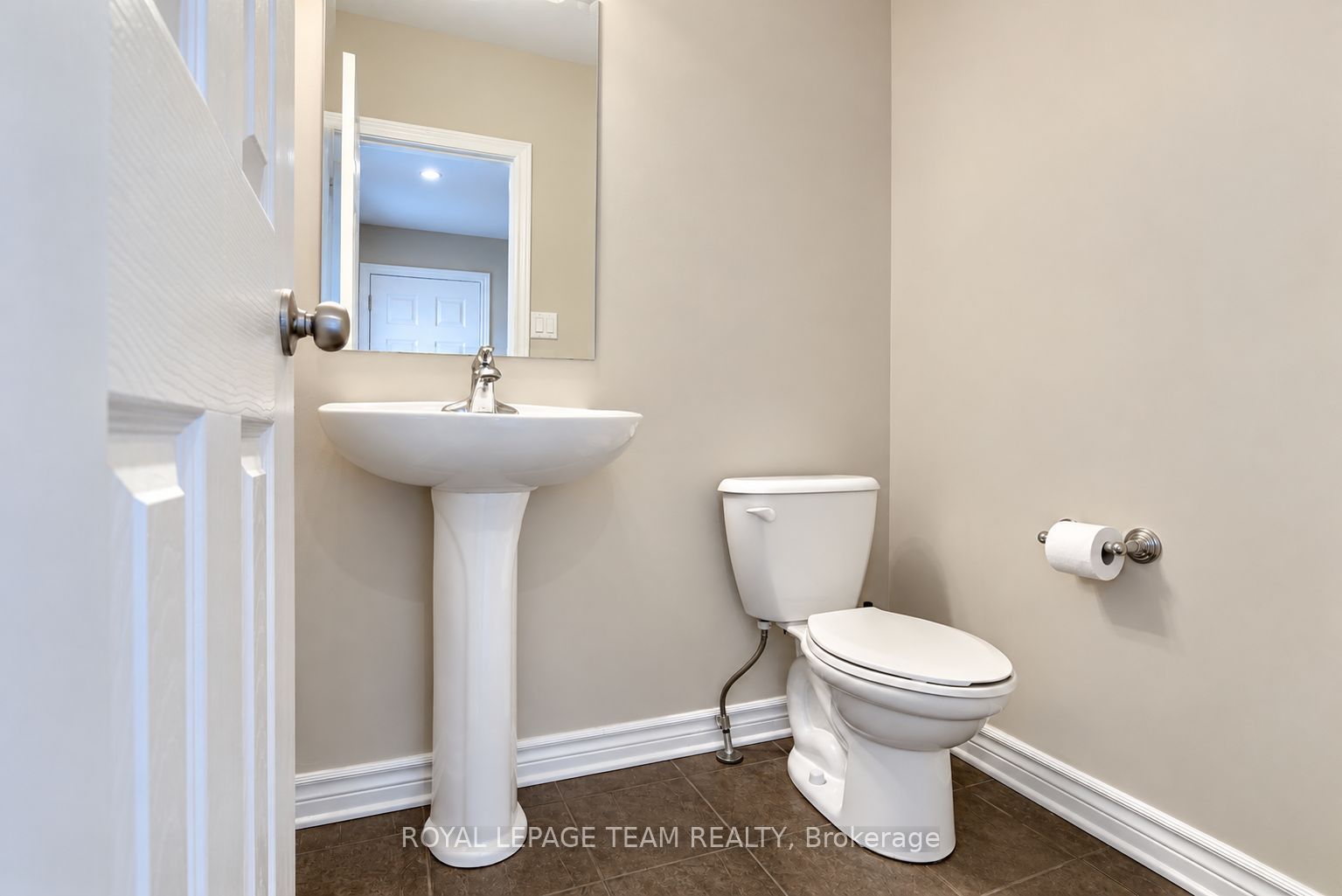 125 Dunforest Terrace Property Photo 3