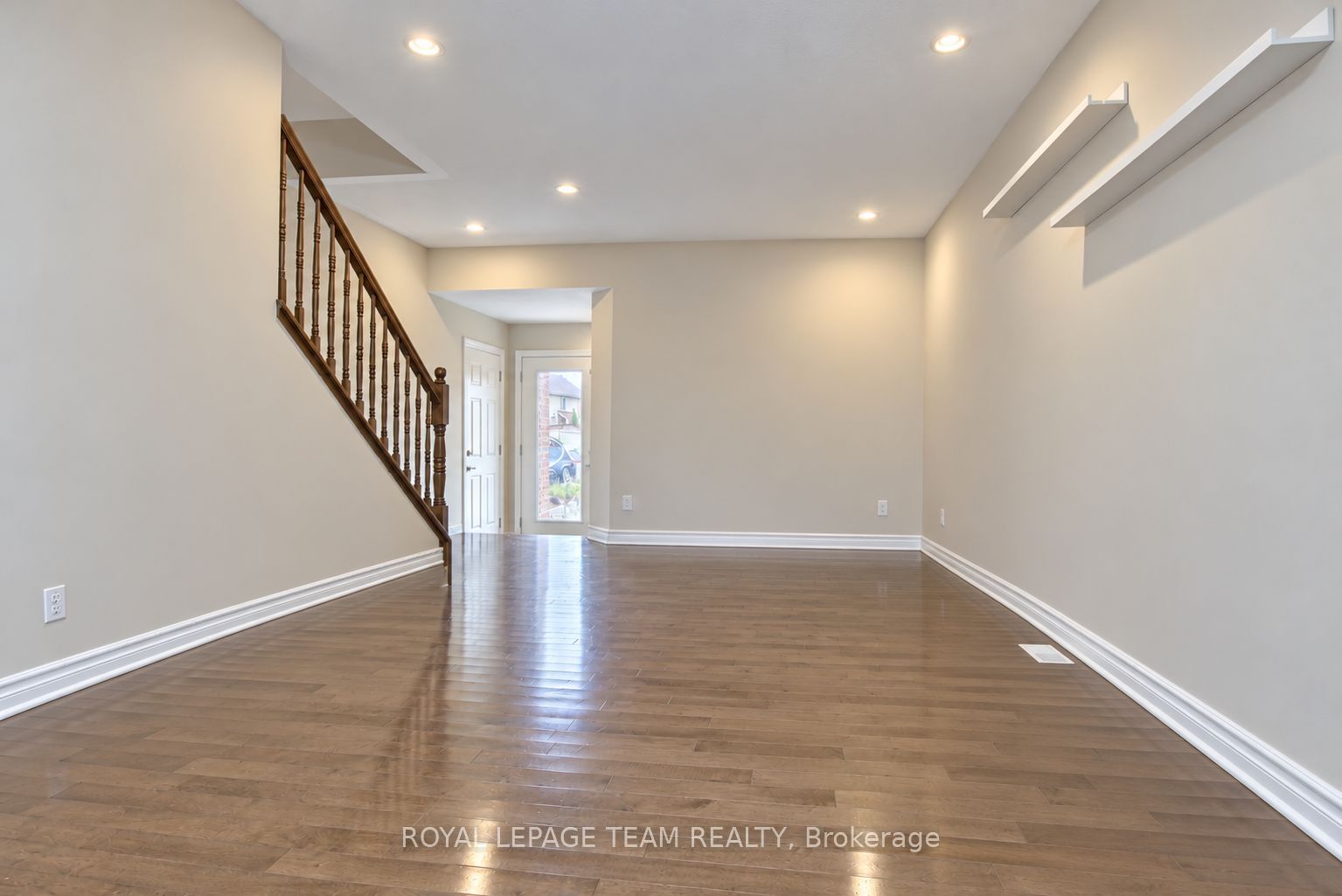 125 Dunforest Terrace Property Photo 5