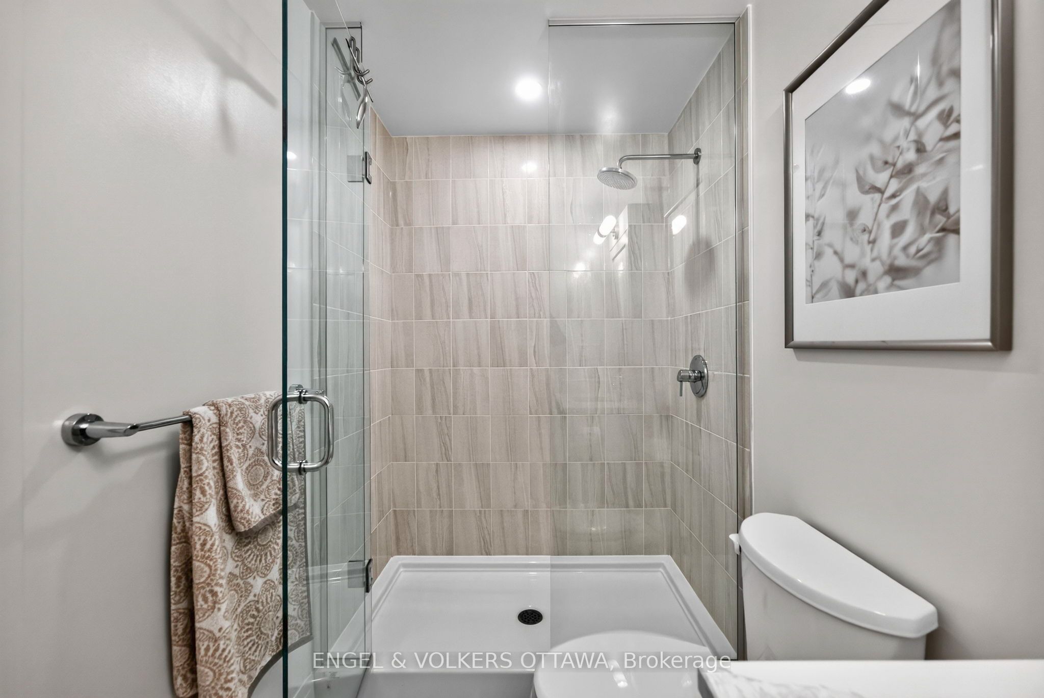805 Carling Avenue 1503 Property Photo 9