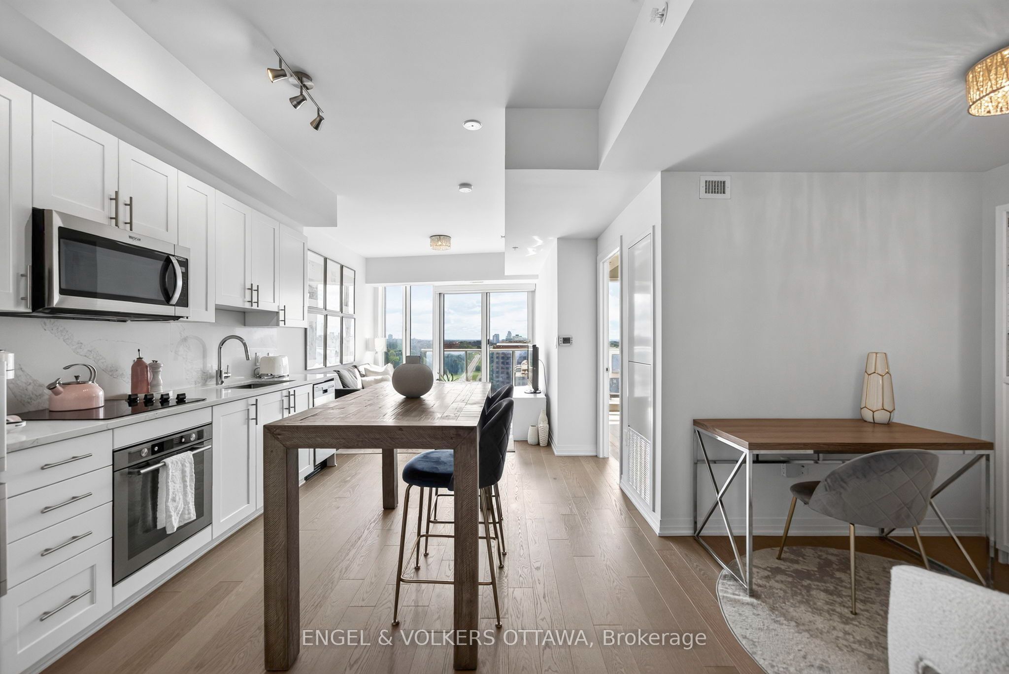 805 Carling Avenue 1503 Property Photo 10