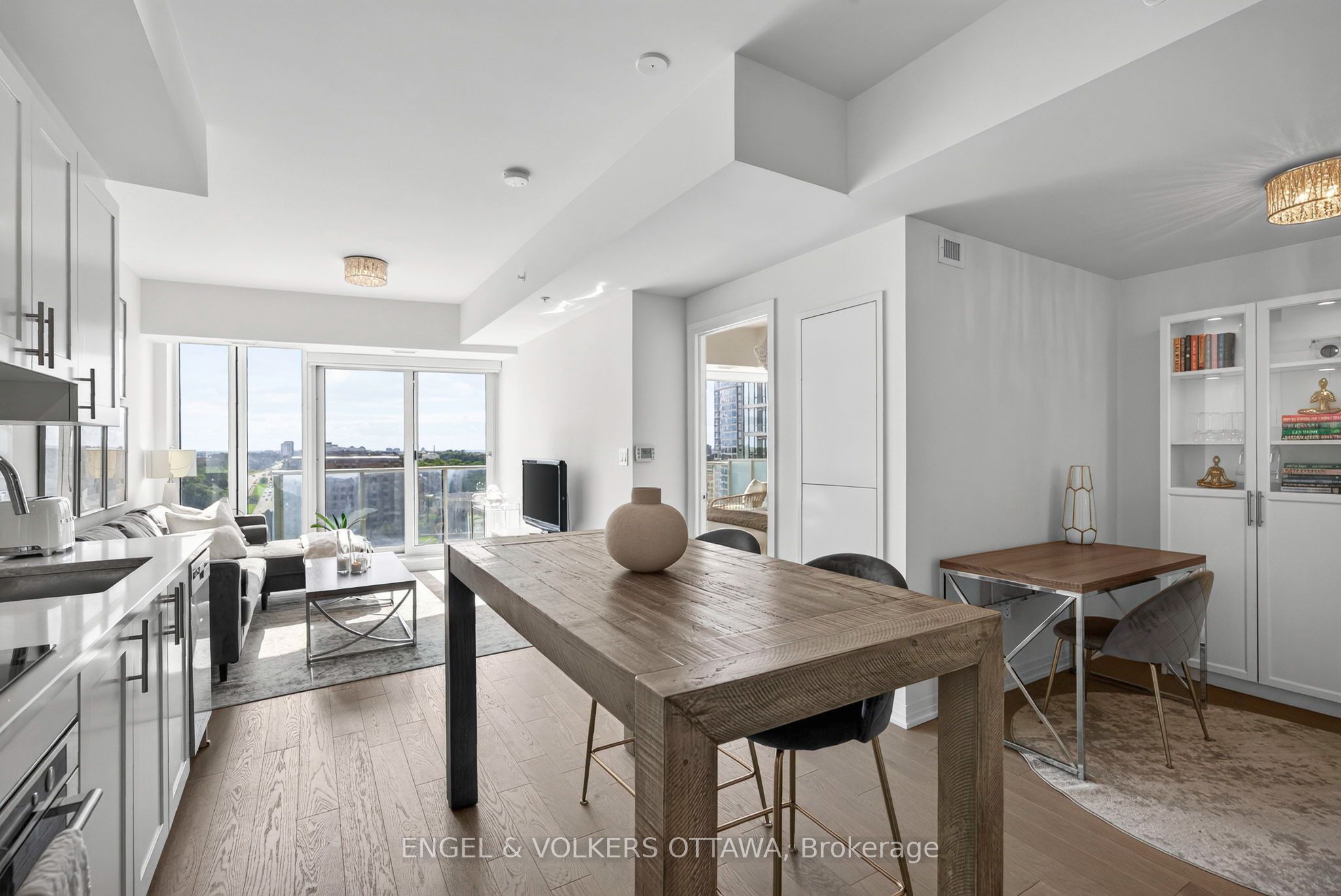 805 Carling Avenue 1503 Property Photo 16